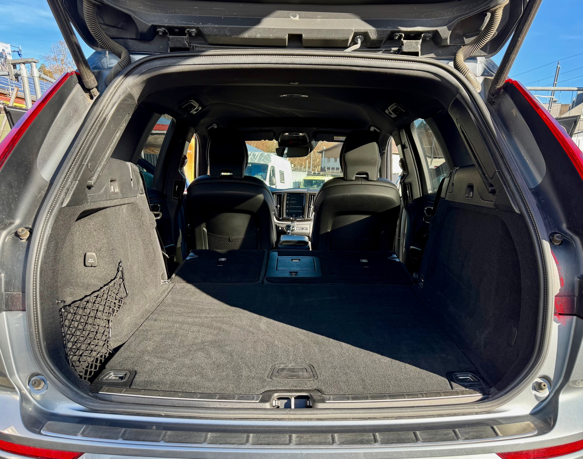 VOLVO XC60 D4 AWD R-Design Geartronic-image-22