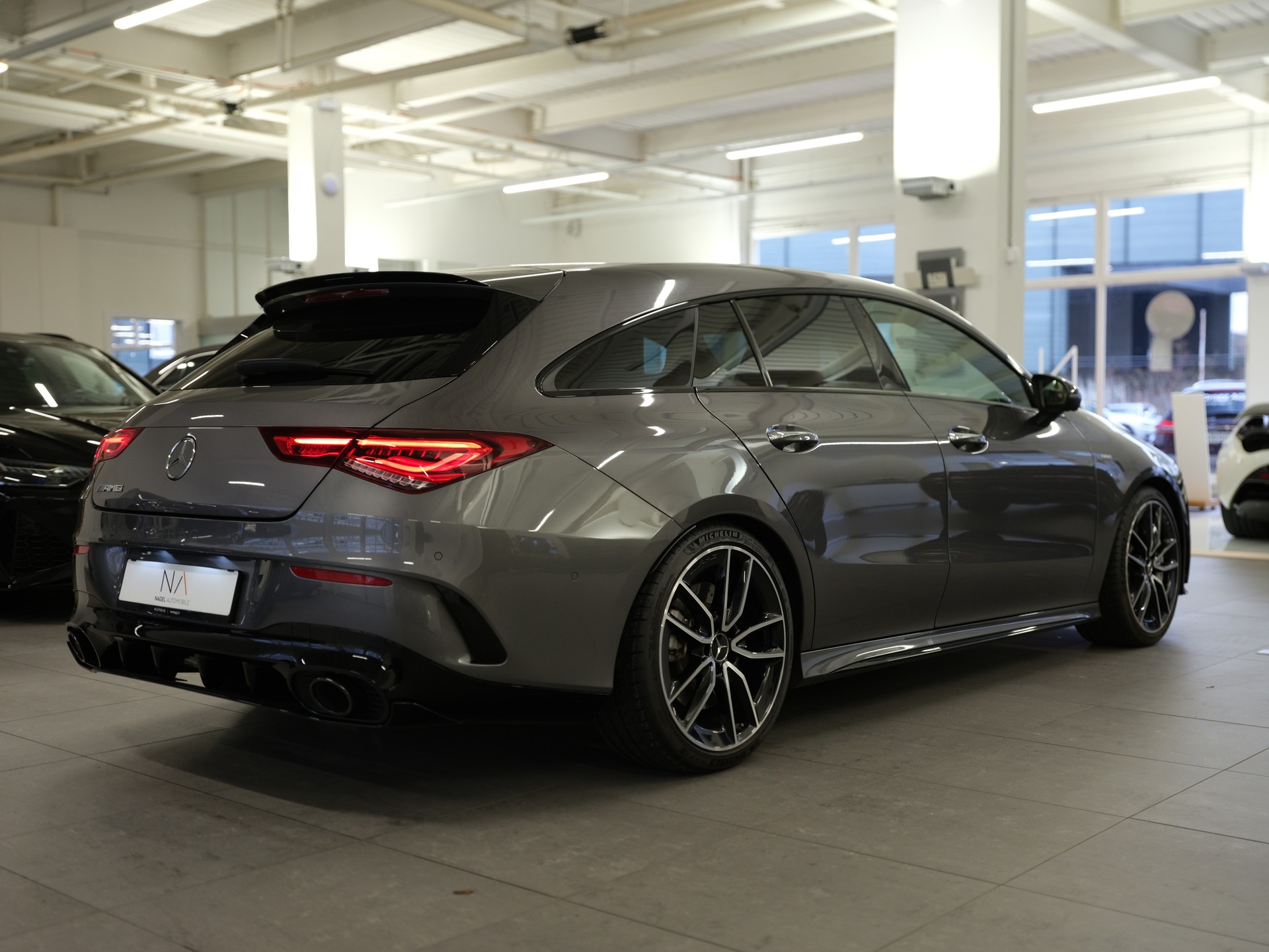 MERCEDES-BENZ CLA Shooting Brake 35 AMG 4Matic 7G-DCT *Premium Plus Paket* *Night Paket* *Fahrassistenz-Paket*-image-6