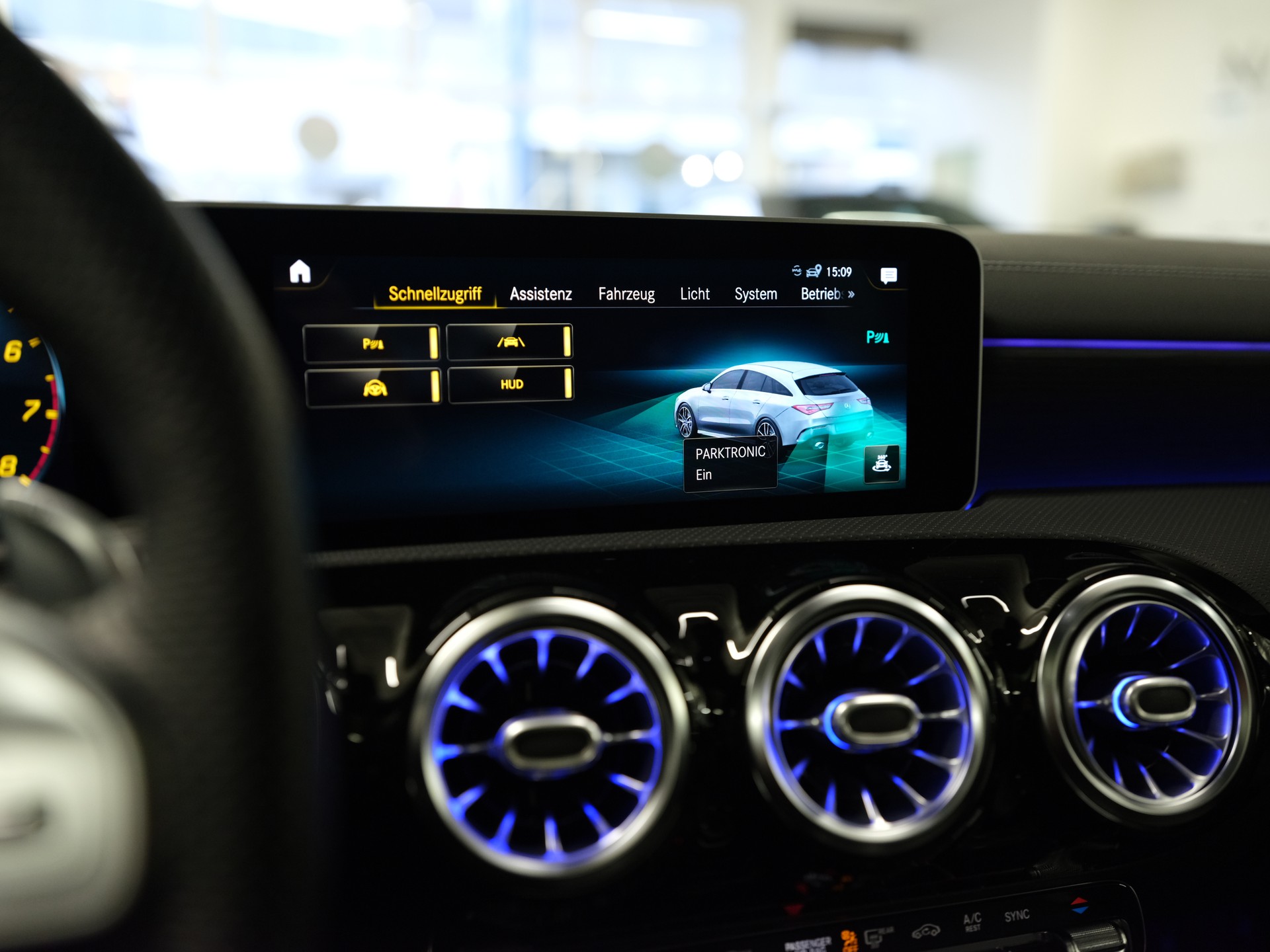 MERCEDES-BENZ CLA Shooting Brake 35 AMG 4Matic 7G-DCT *Premium Plus Paket* *Night Paket* *Fahrassistenz-Paket*-image-25