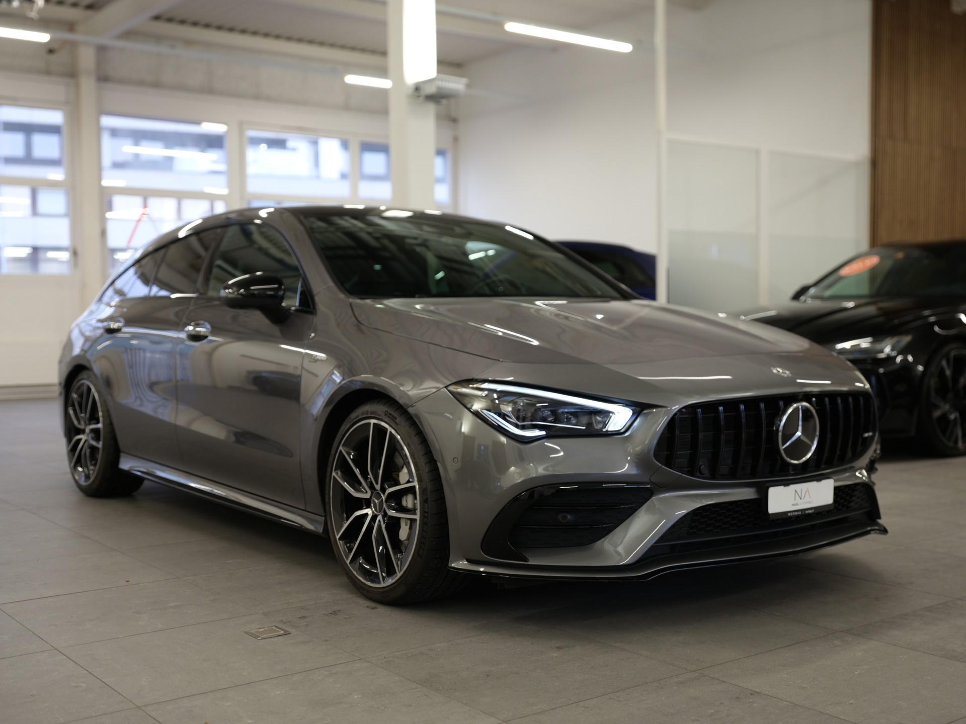MERCEDES-BENZ CLA Shooting Brake 35 AMG 4Matic 7G-DCT *Premium Plus Paket* *Night Paket* *Fahrassistenz-Paket*-image-1
