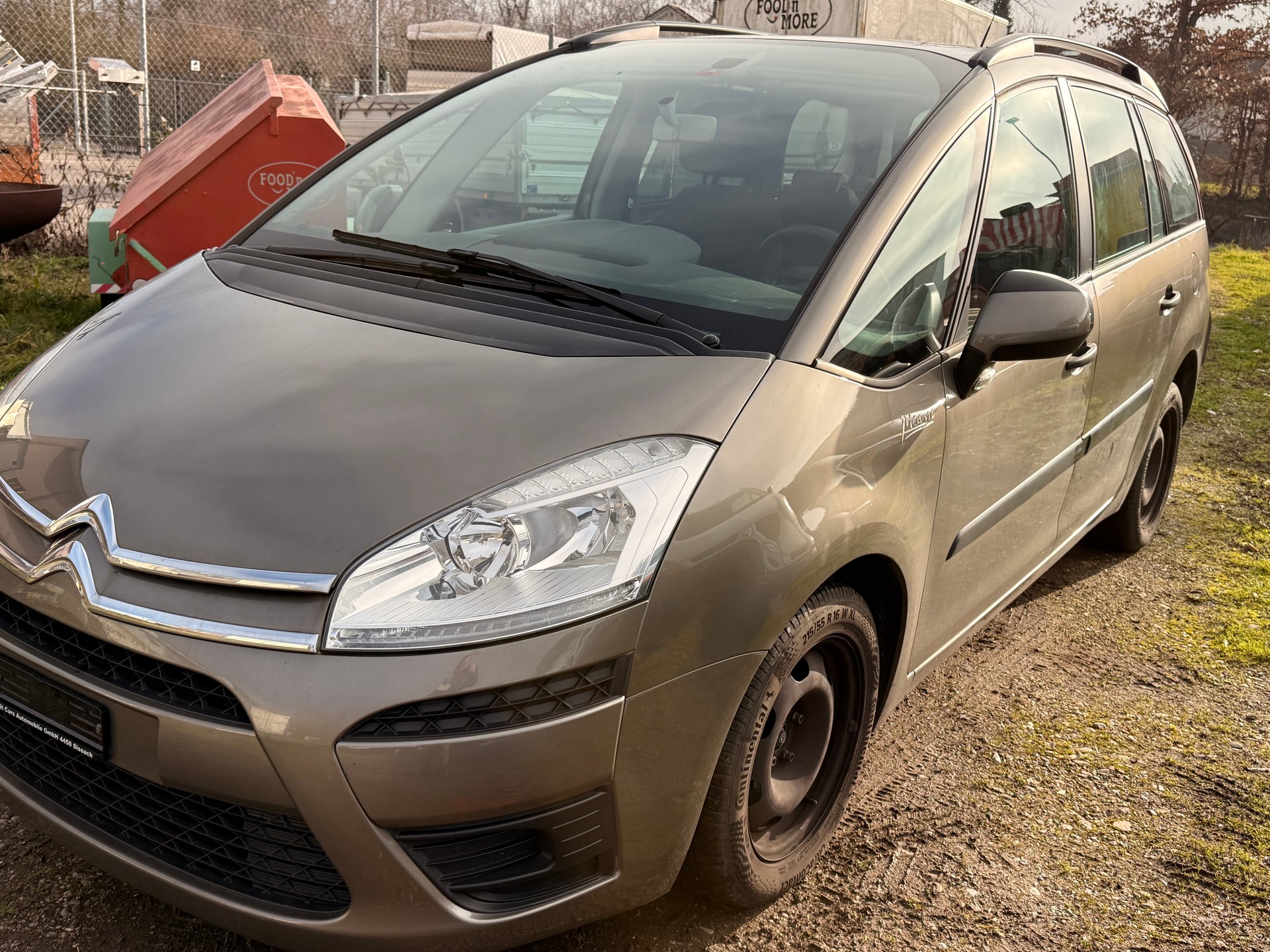 CITROEN Grand C4 Picasso 1.6i 16V Essentiel-image-1