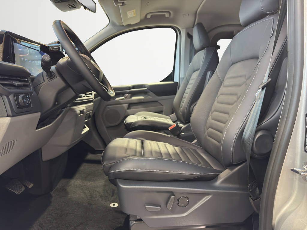 FORD Tourneo Custom 320 L2 2.0 EcoBlue 170 Titanium-image-8