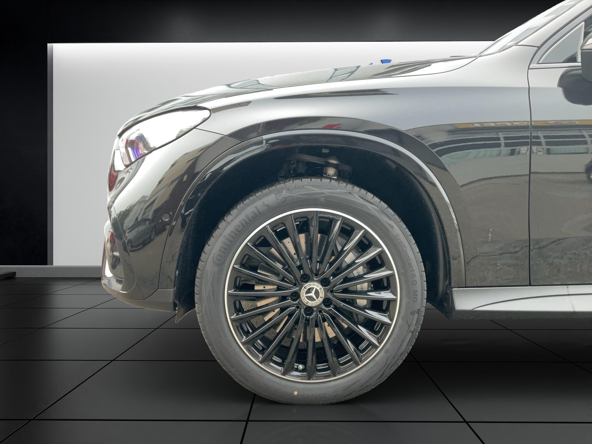 MERCEDES-BENZ GLC 400 e EQ Star 4MATIC AMG Line-image-9