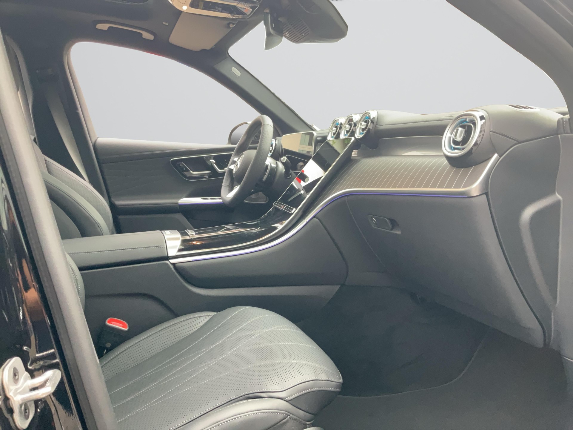MERCEDES-BENZ GLC 400 e EQ Star 4MATIC AMG Line-image-6