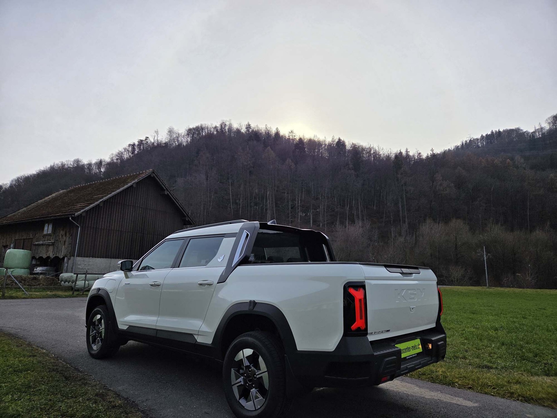 KGM-SsangYong Musso 80,6 kWh Mels Edition 4WD-image-4