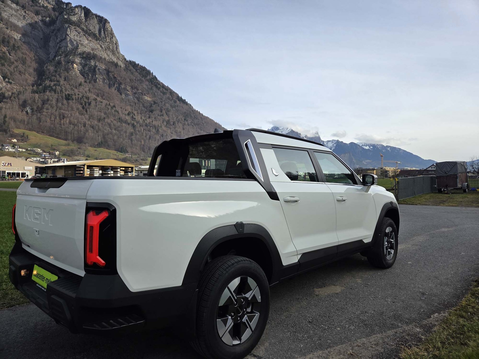 KGM-SsangYong Musso 80,6 kWh Mels Edition 4WD-image-7