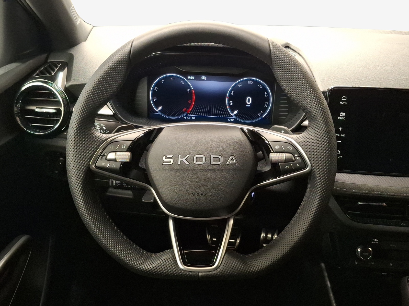 SKODA Fabia 1.0 TSI Dynamic DSG-image-9