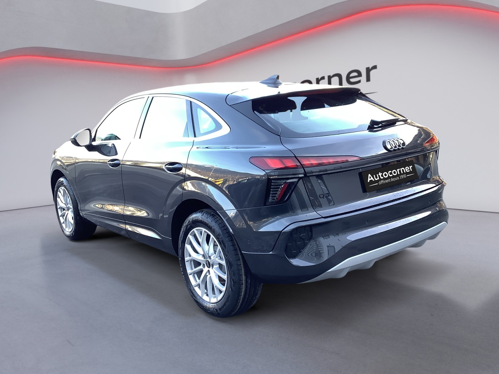 AUDI Q3 Sportback 110 kW TFSI S tronic-image-2