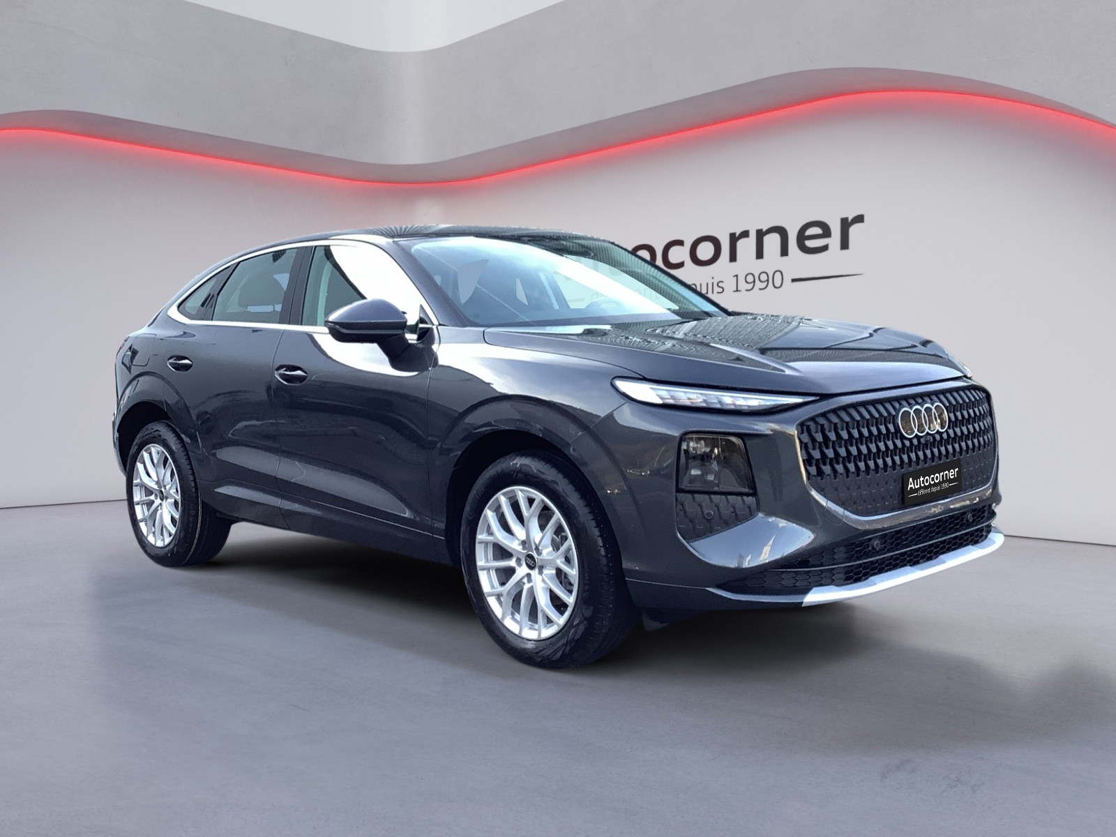 AUDI Q3 Sportback 110 kW TFSI S tronic-image-0