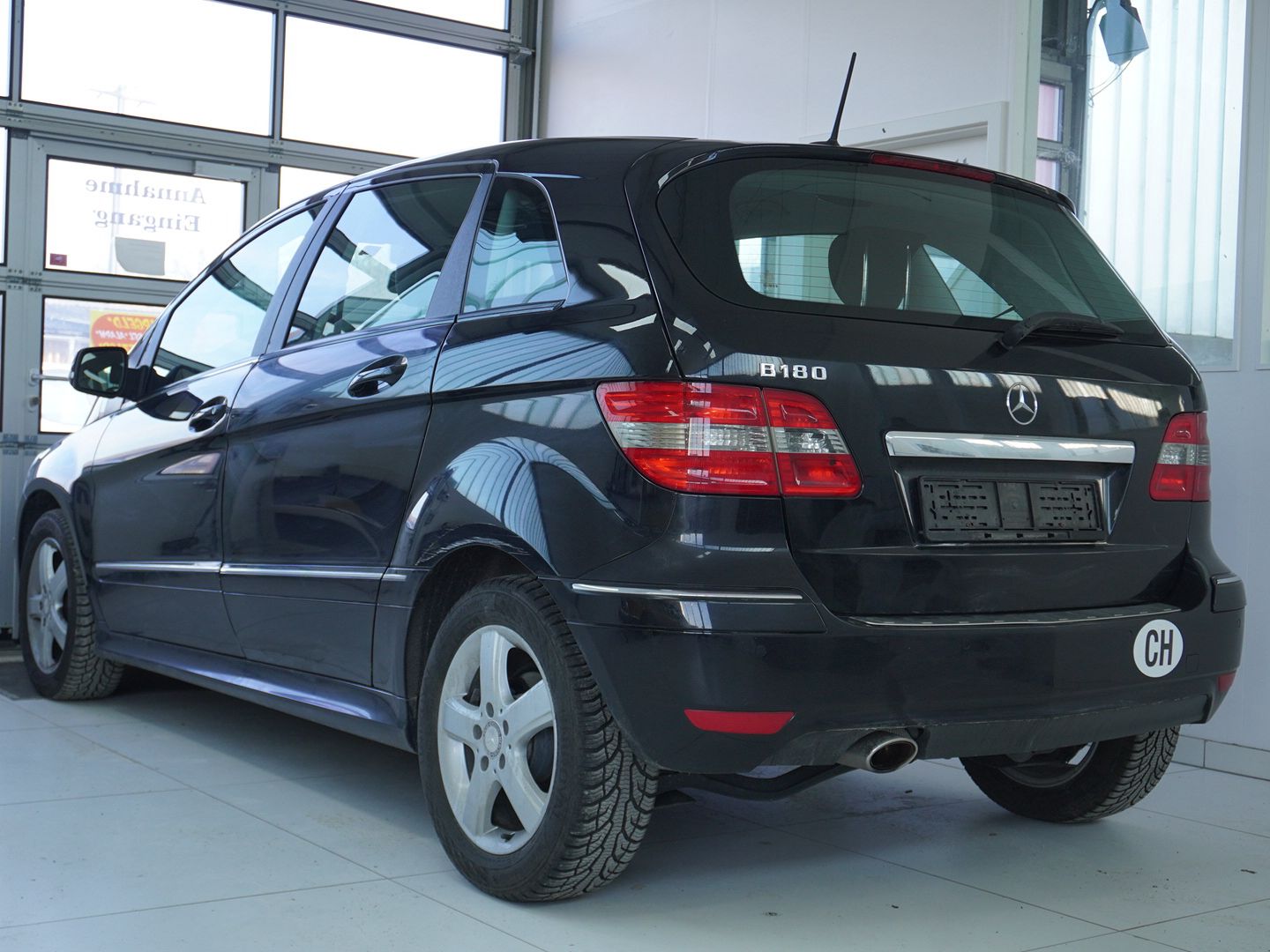 MERCEDES-BENZ B 180 Selection Autotronic-image-1
