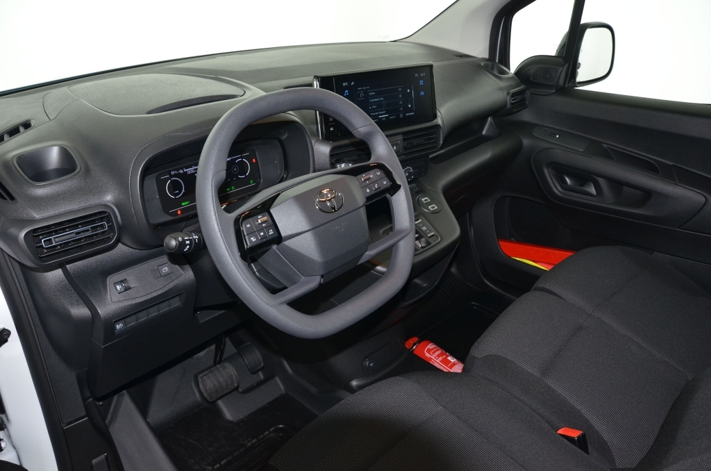TOYOTA Proace City Van EV Advanced Long L2-image-8