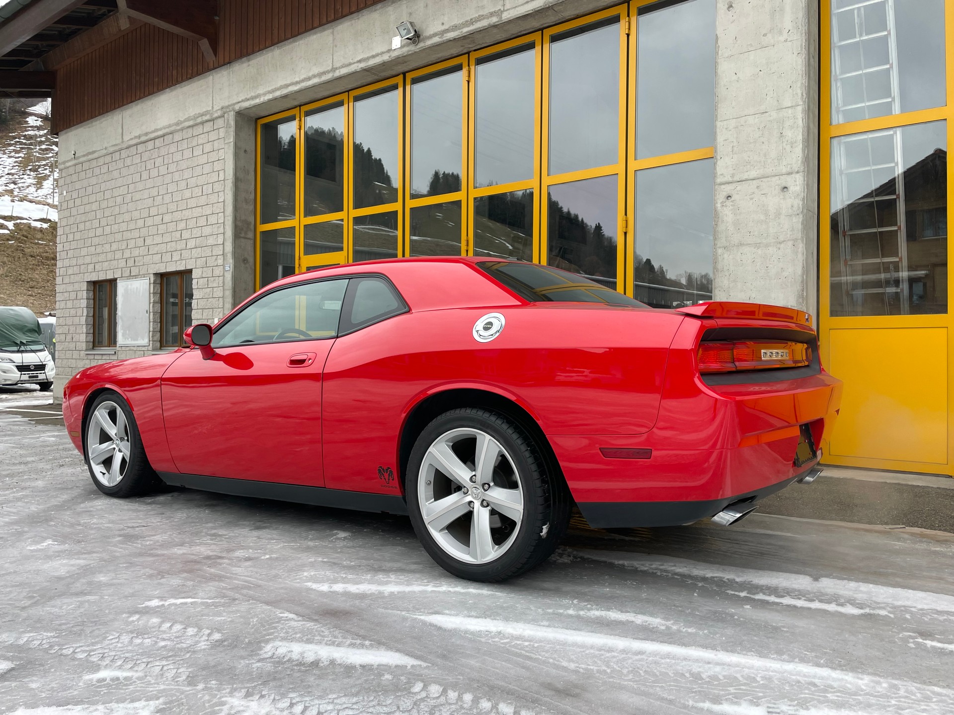 DODGE 5.7 V8 Hemi R/T Miami-image-2