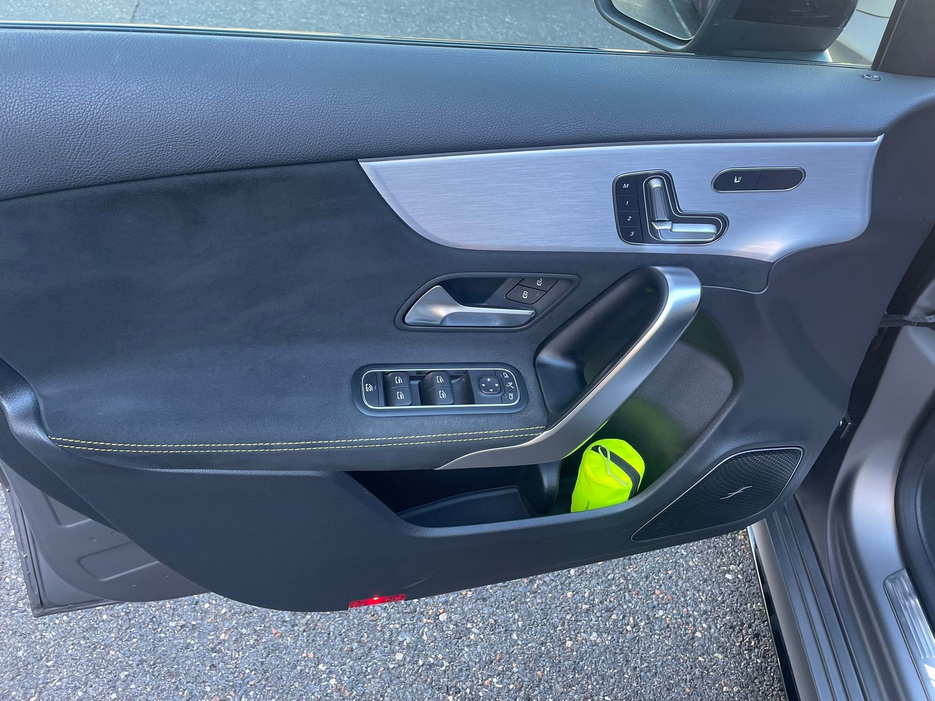 MERCEDES-BENZ A 45 S AMG 4Matic+ Speedshift-image-11