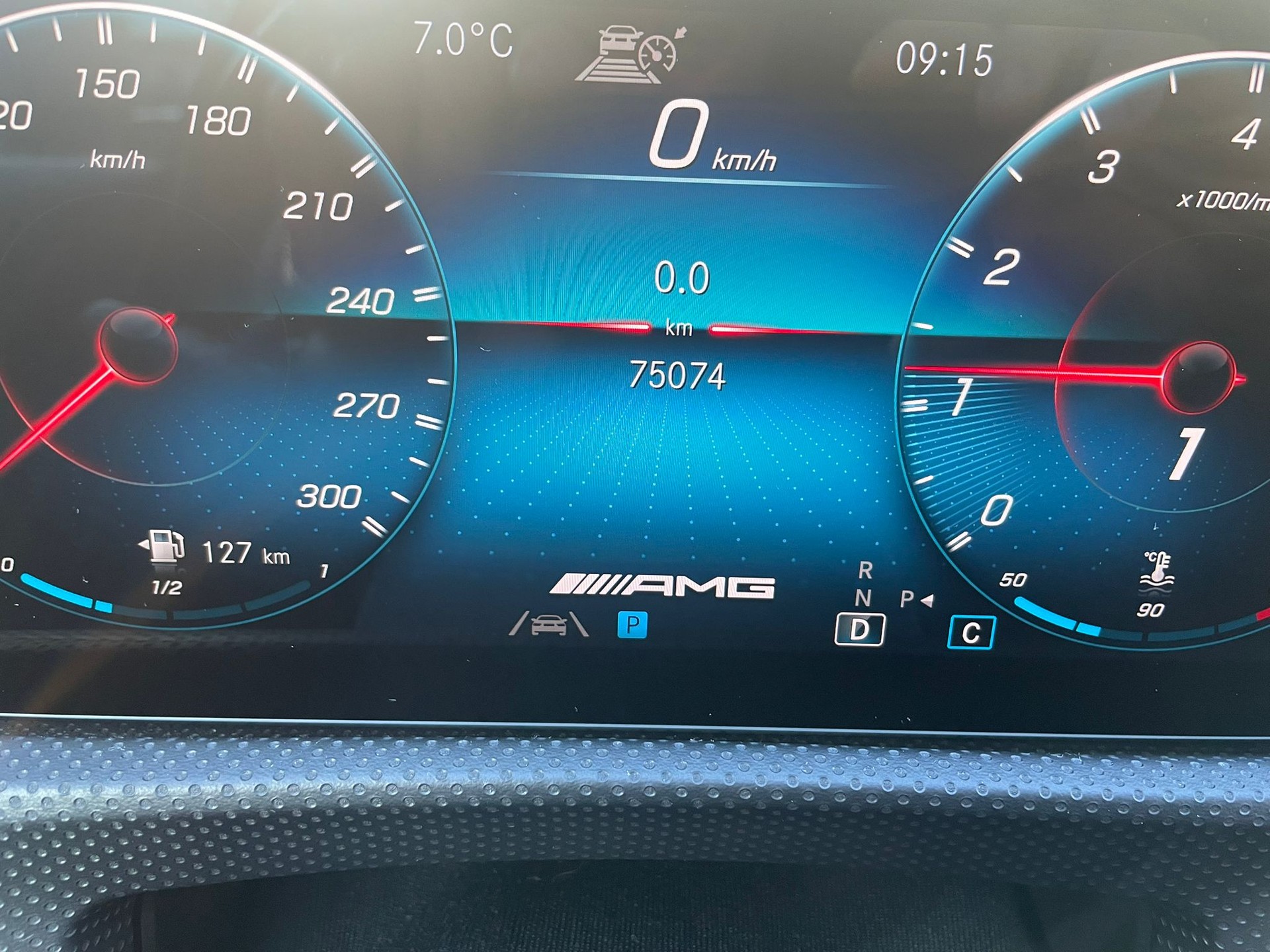 MERCEDES-BENZ A 45 S AMG 4Matic+ Speedshift-image-5