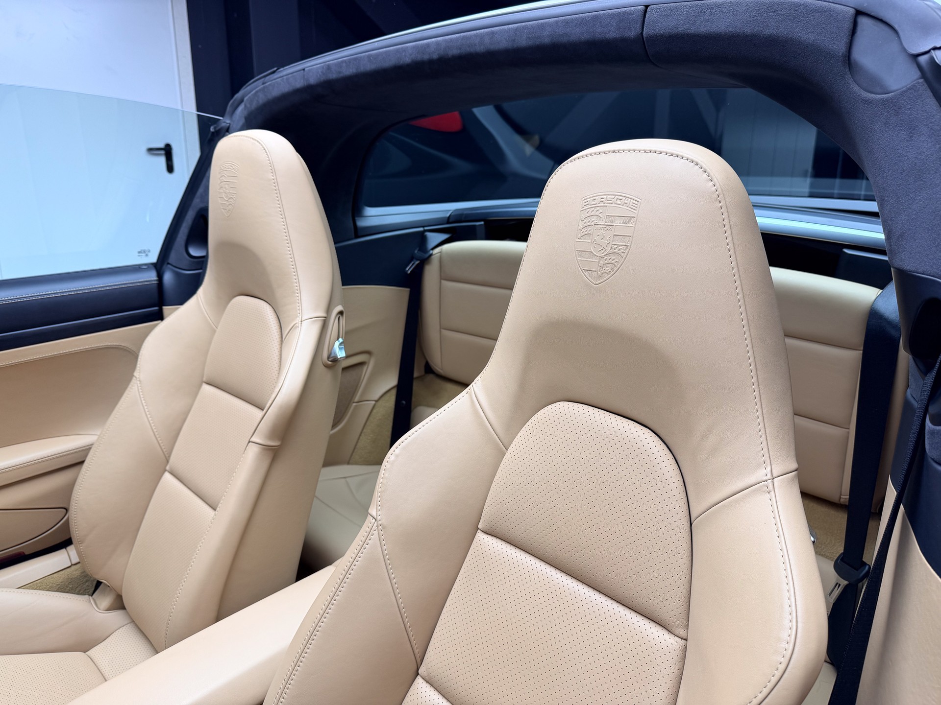 PORSCHE 911 Targa 4 GTS PDK-image-10