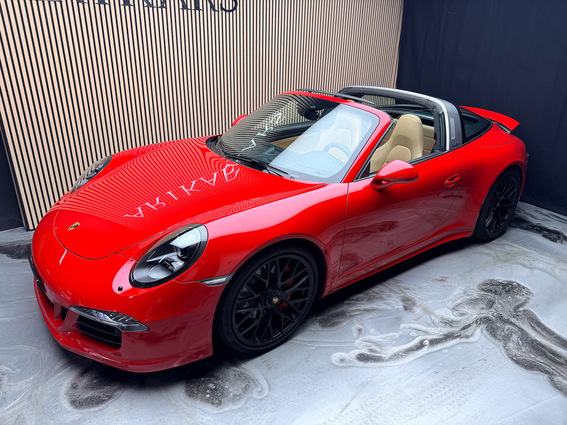 PORSCHE 911 Targa 4 GTS PDK-image-1
