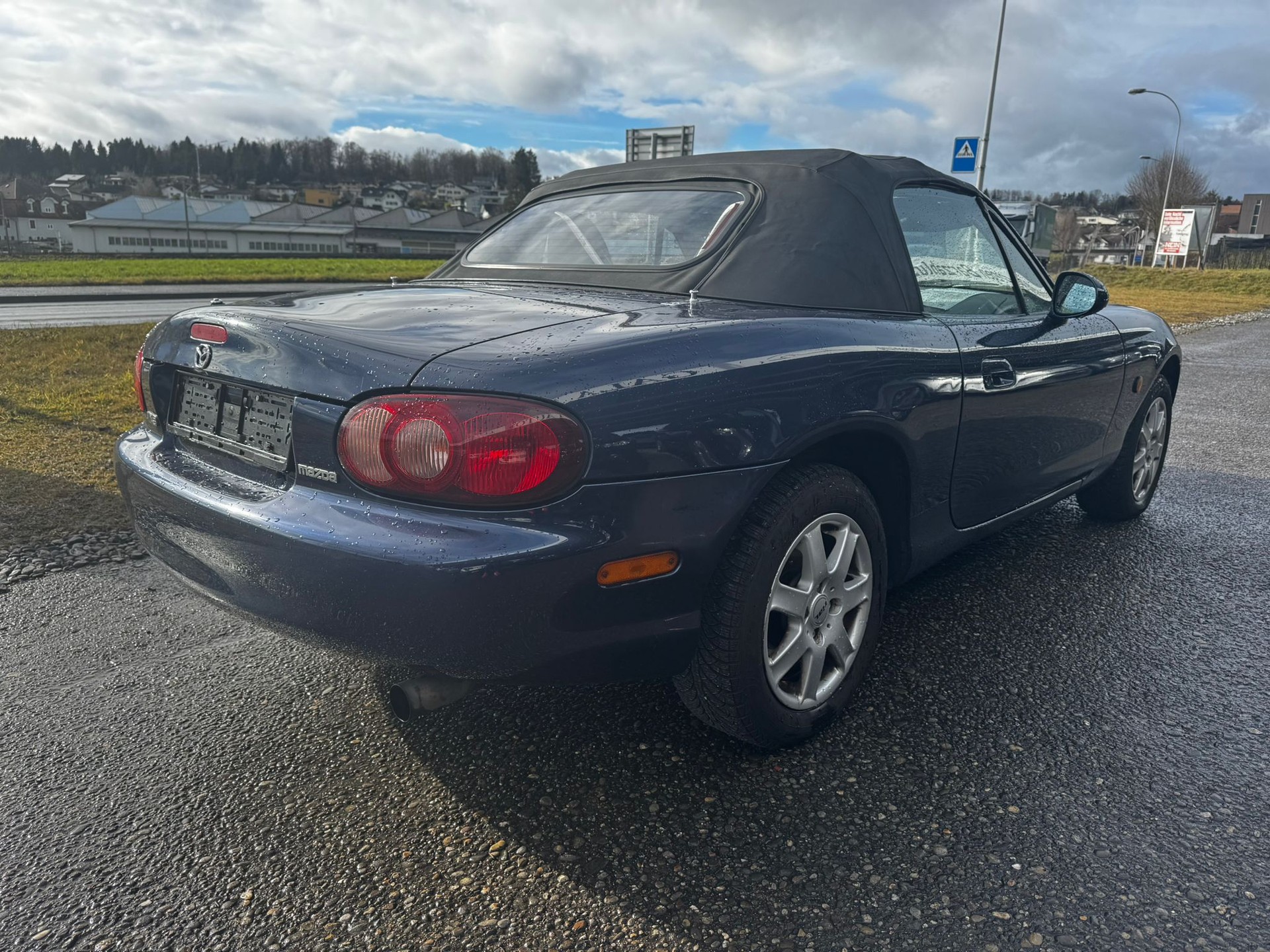 MAZDA MX-5 1.6i-16 Youngster-image-4