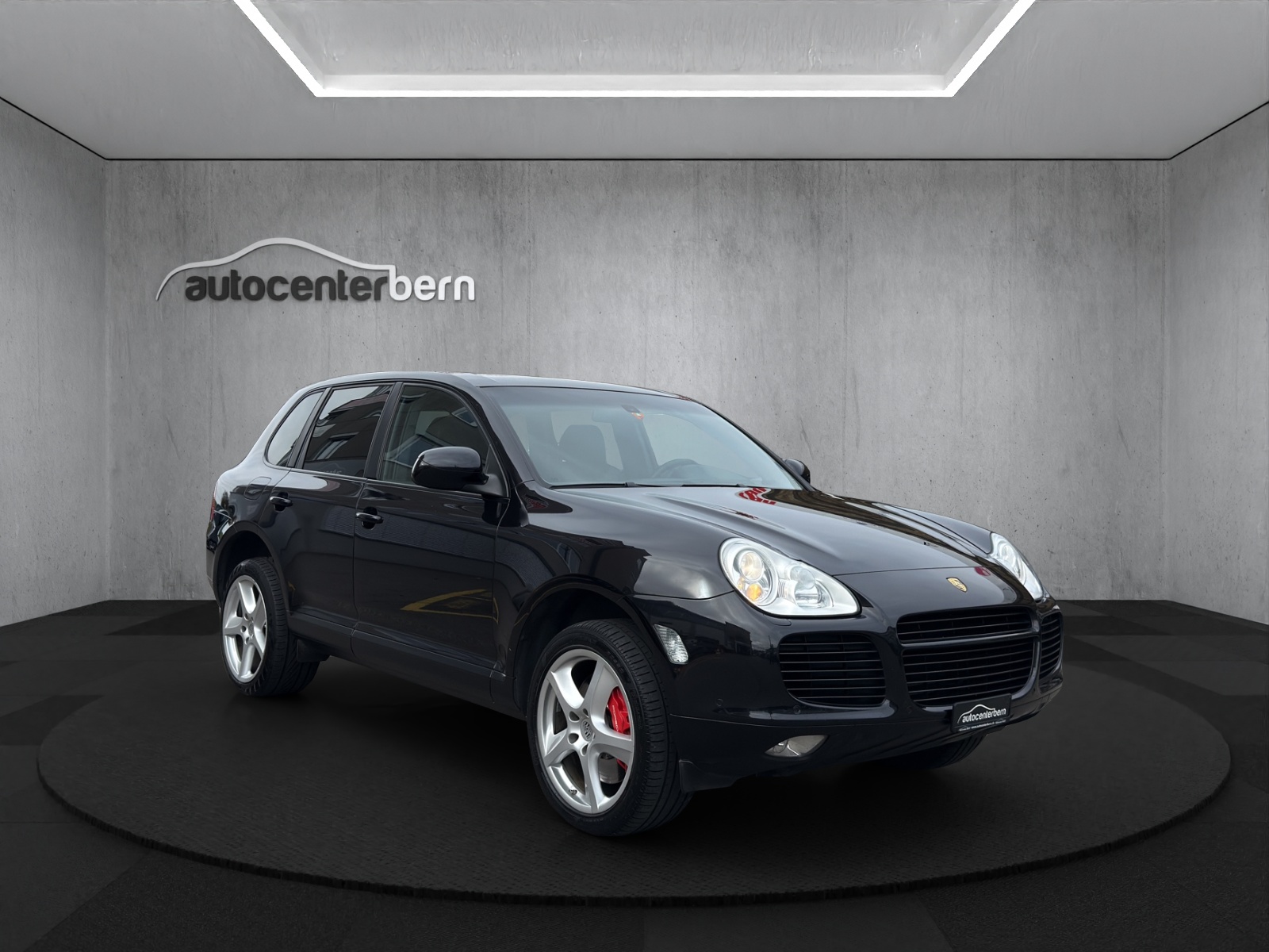 PORSCHE Cayenne Turbo S-image-0