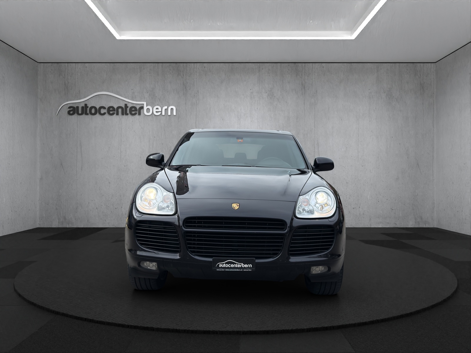 PORSCHE Cayenne Turbo S-image-1