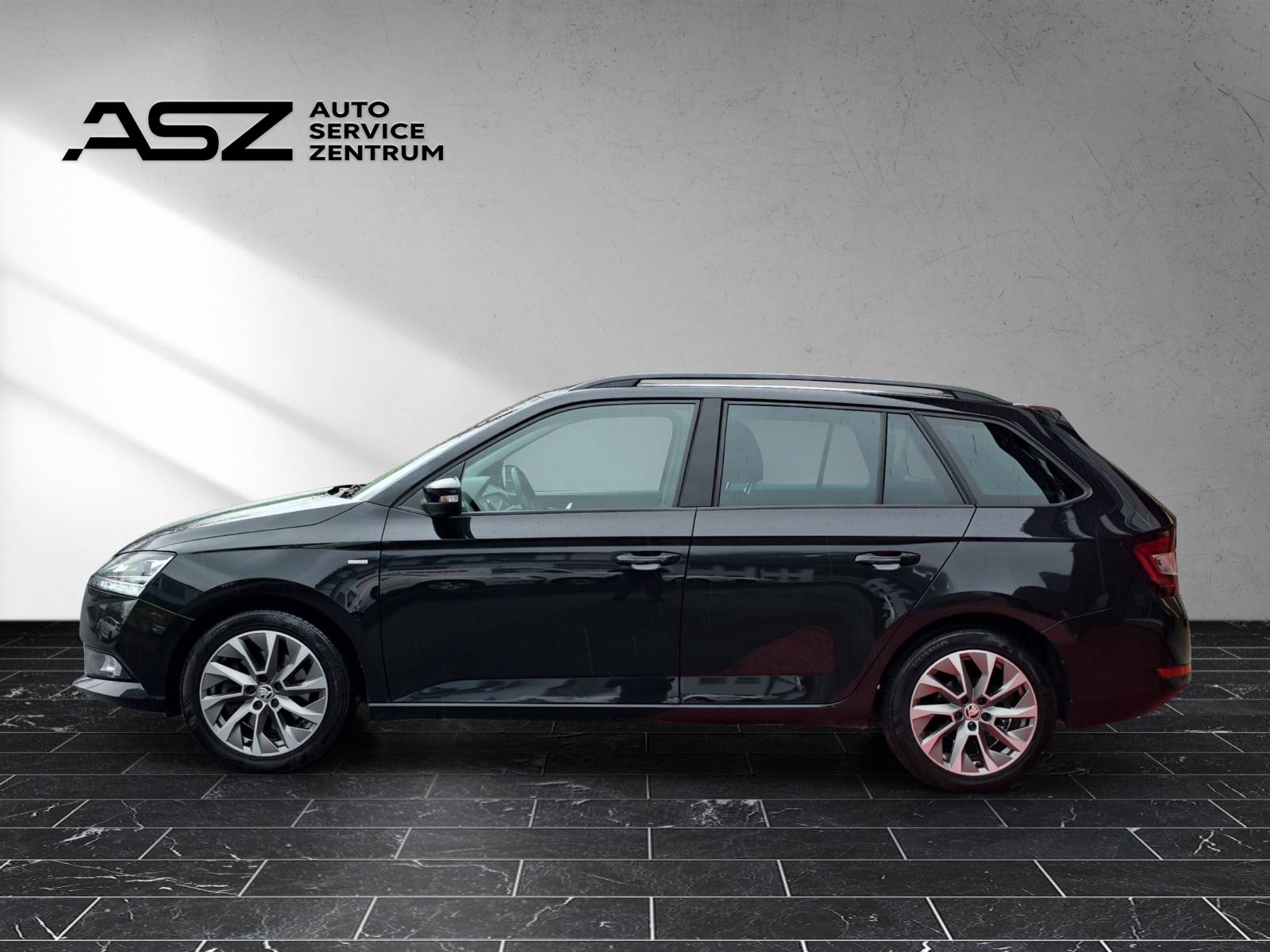 SKODA Fabia Combi 1.0 TSI Clever DSG-image-1