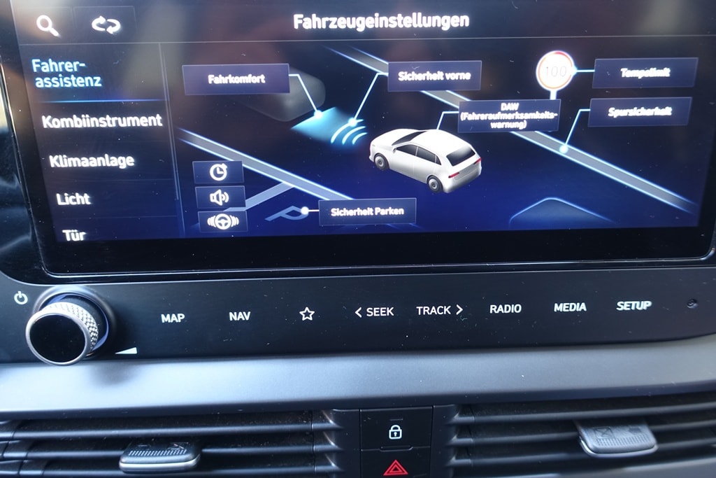 HYUNDAI i20 1.0 T-GDi Amplia DCT-image-10