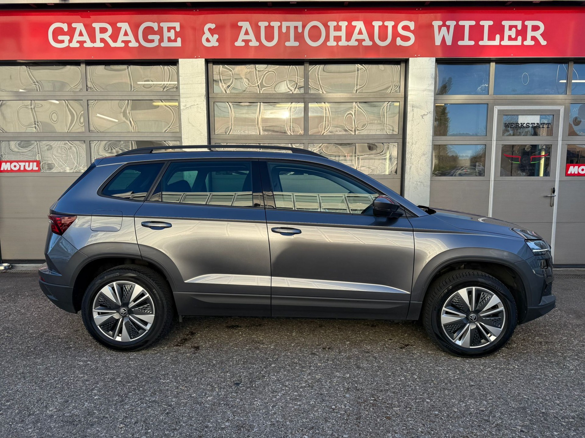SKODA Karoq 2.0 TDI CR Ambition 4x4 DSG-image-3
