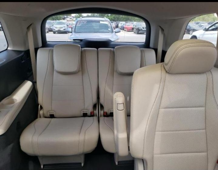 MERCEDES-BENZ GLS 450 4MATIC-image-4