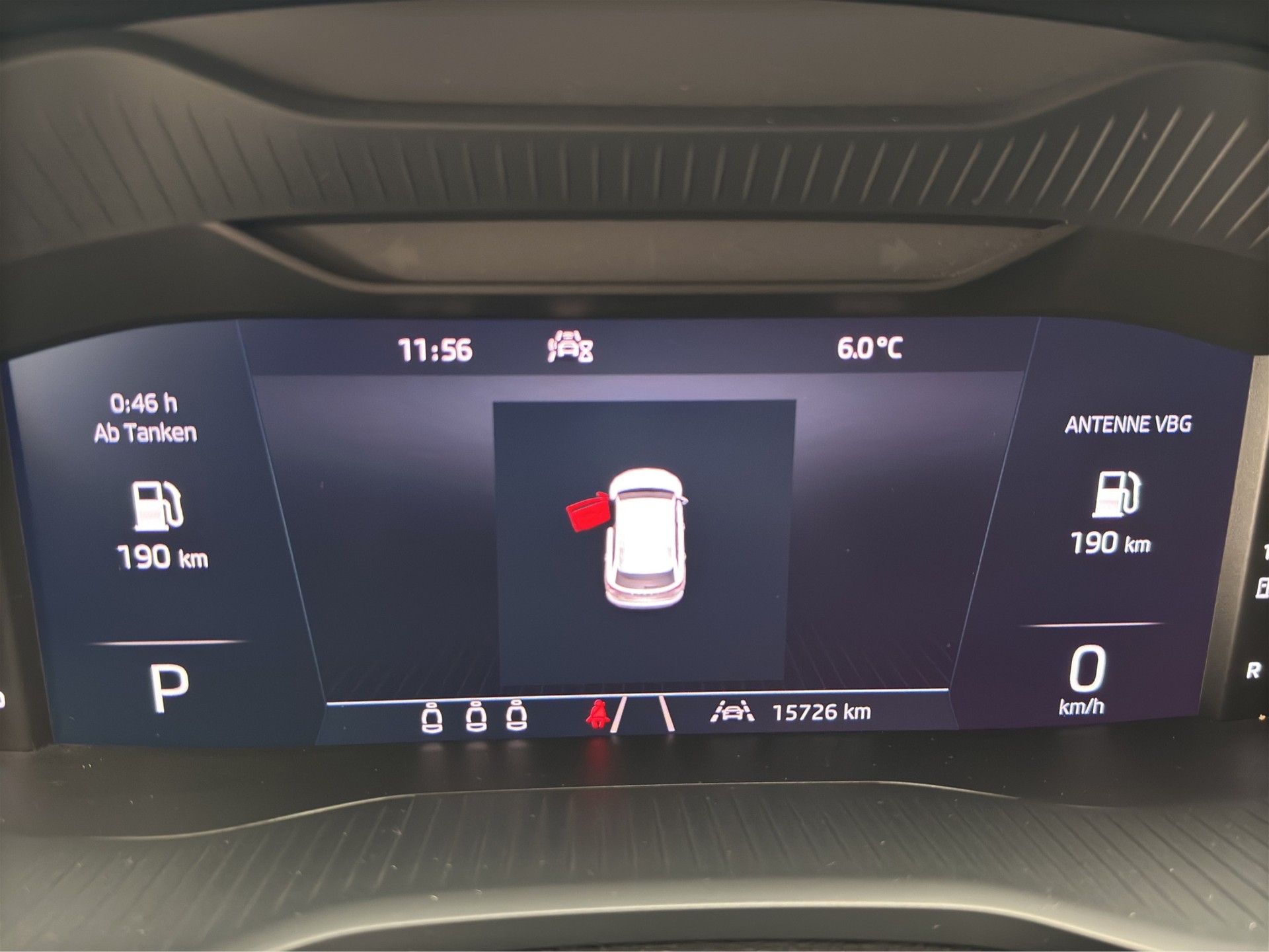 SKODA Karoq 1.5 TSI Selection DSG-image-10