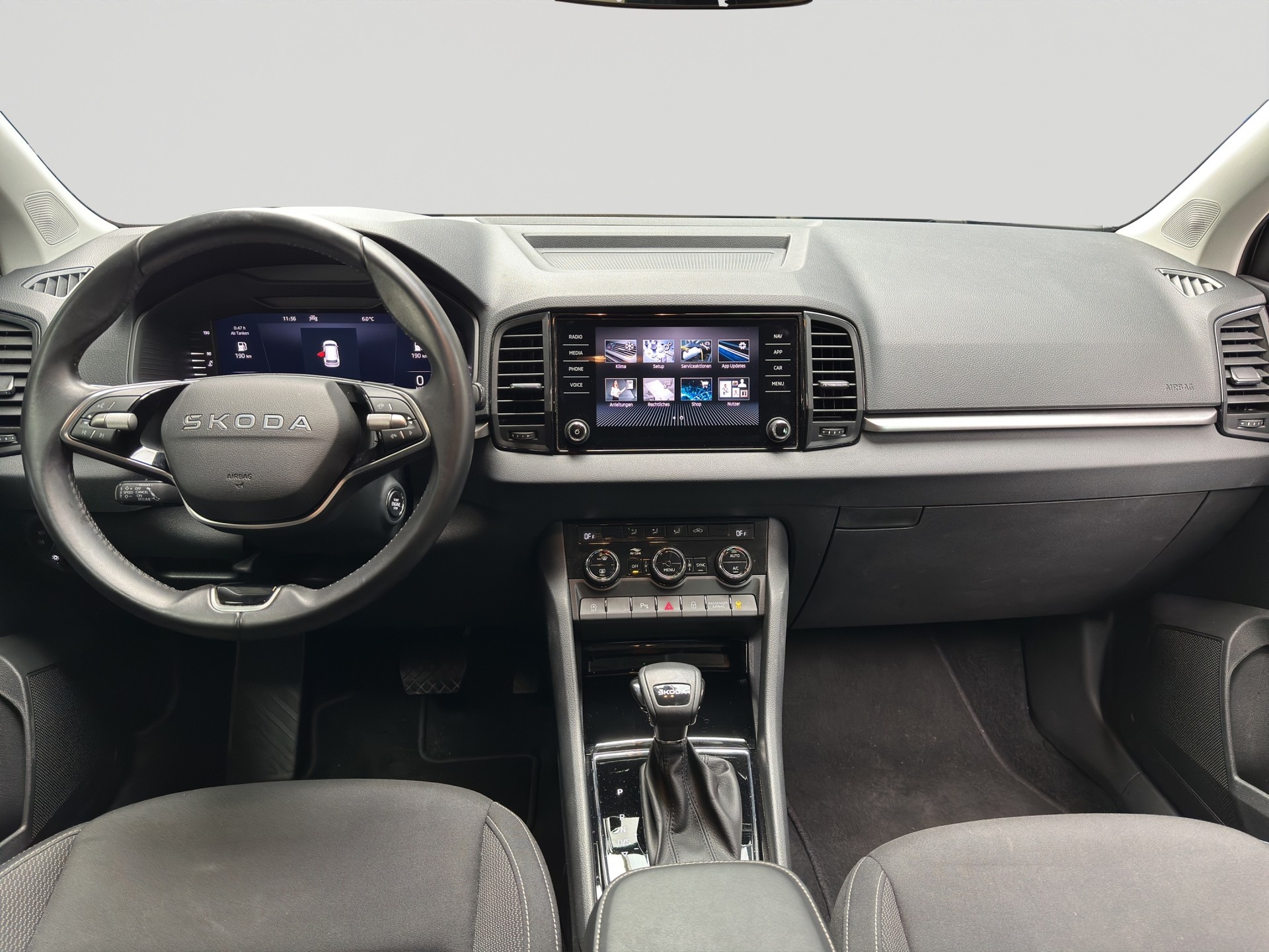 SKODA Karoq 1.5 TSI Selection DSG-image-13