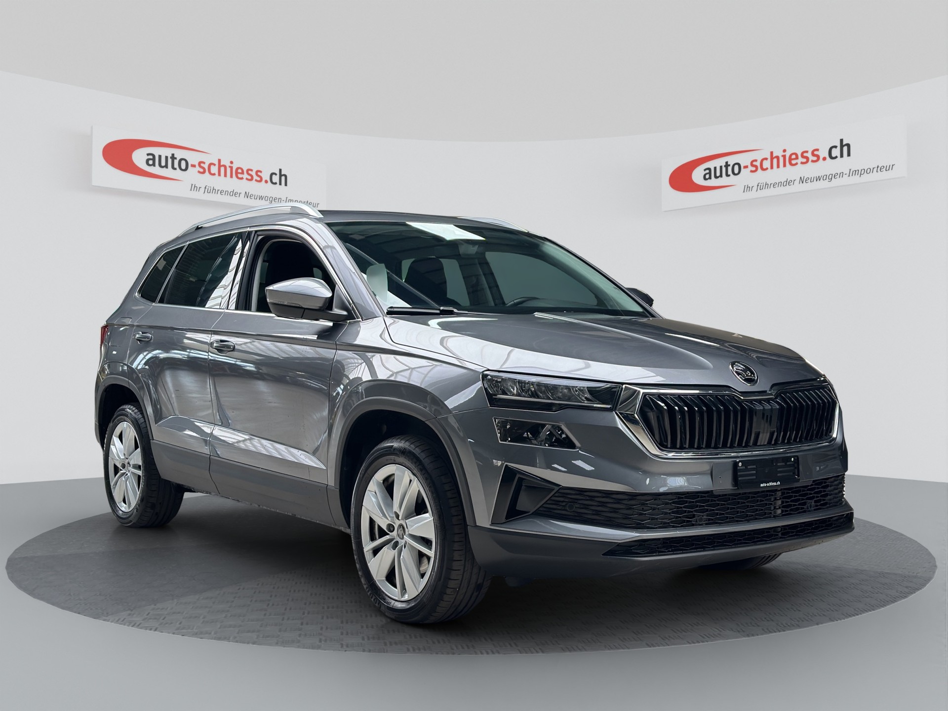 SKODA Karoq 1.5 TSI Selection DSG-image-0