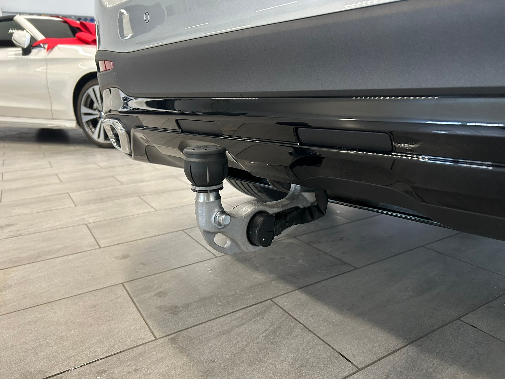 MERCEDES-BENZ GLC 300 4Matic 9G-Tronic-image-13