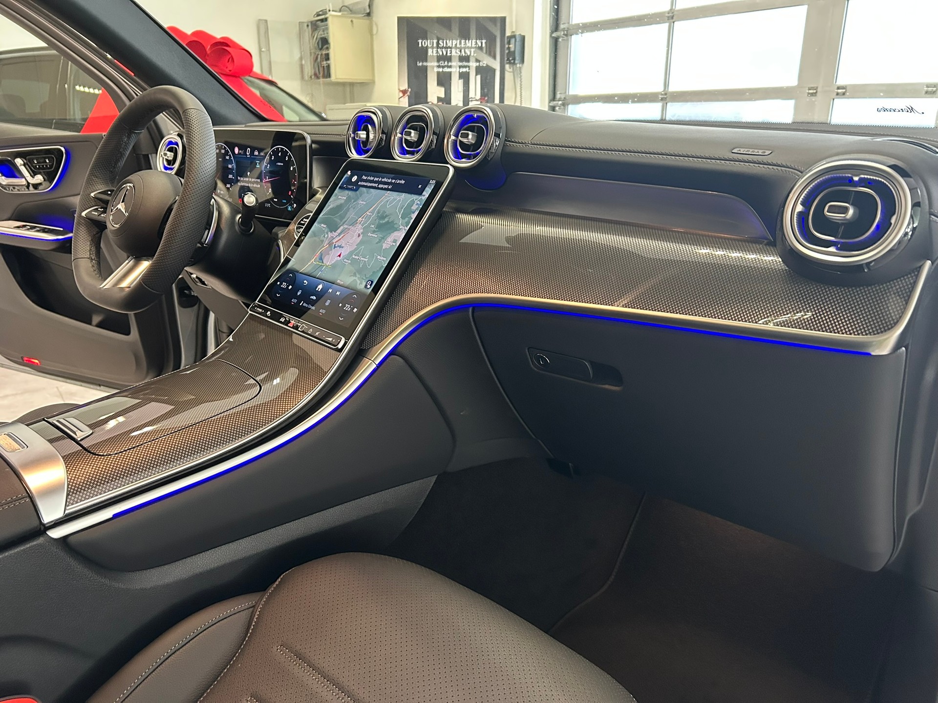 MERCEDES-BENZ GLC 300 4Matic 9G-Tronic-image-10