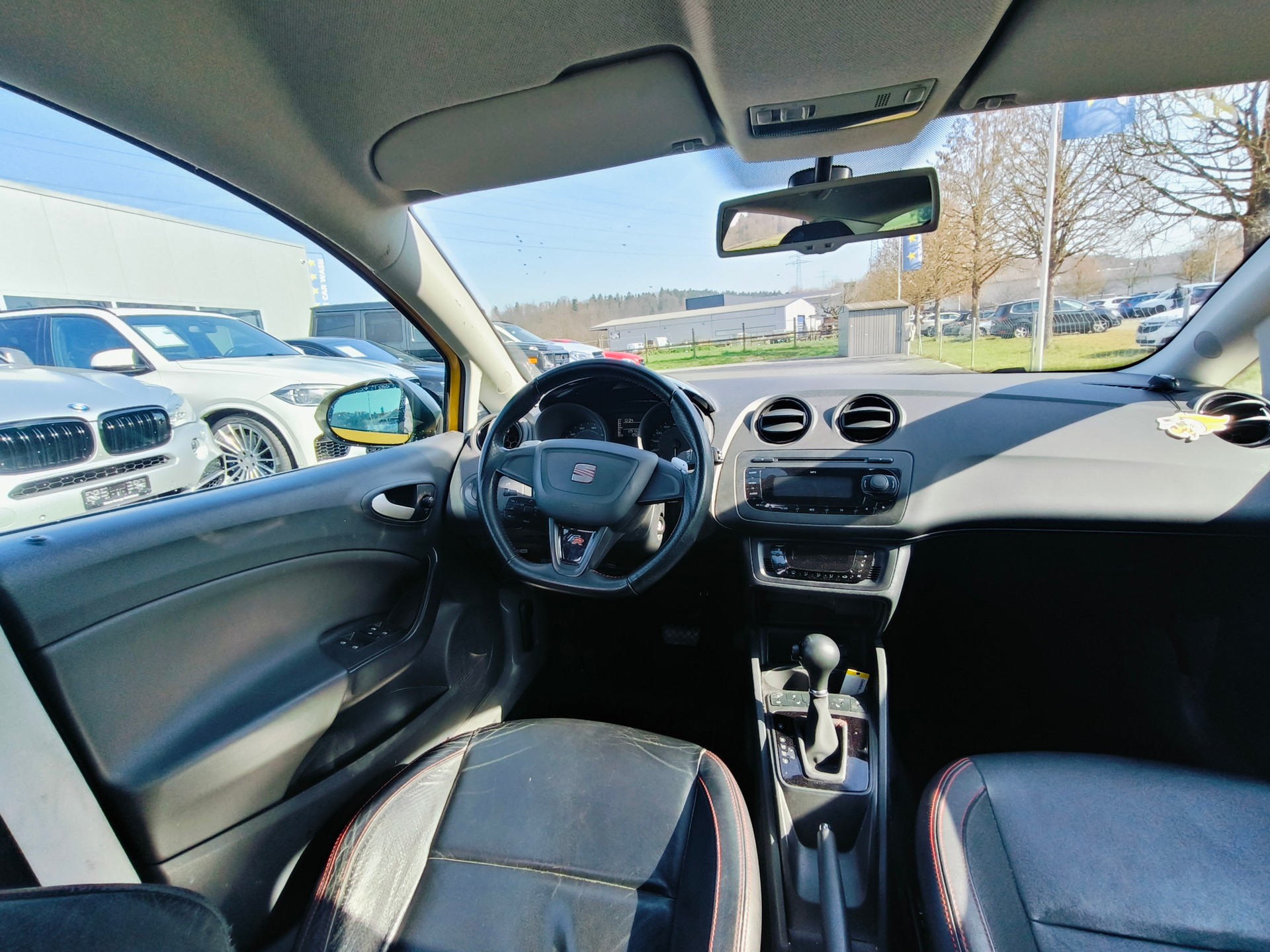 SEAT Ibiza SC 1.4 TSI FR DSG-image-9