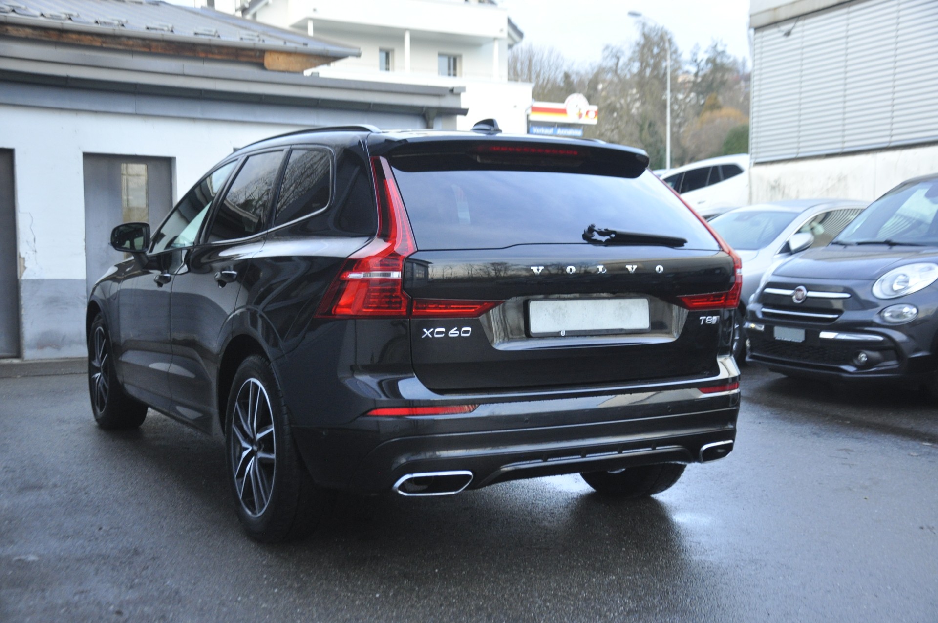 VOLVO XC60 T8 eAWD R-Design Geartronic-image-15