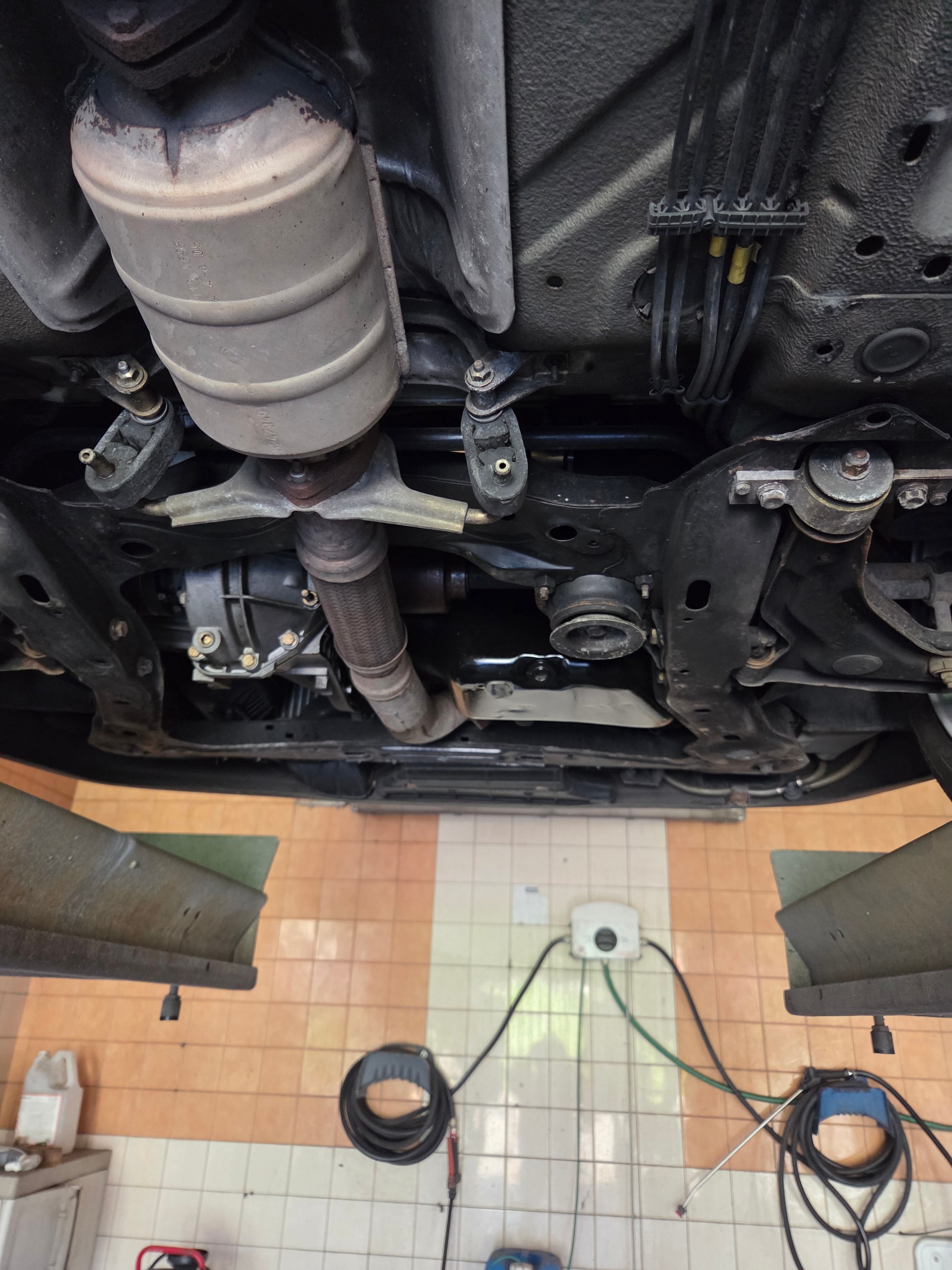 LANCIA Thema 2.0 i.e. 16V T. LS-image-2