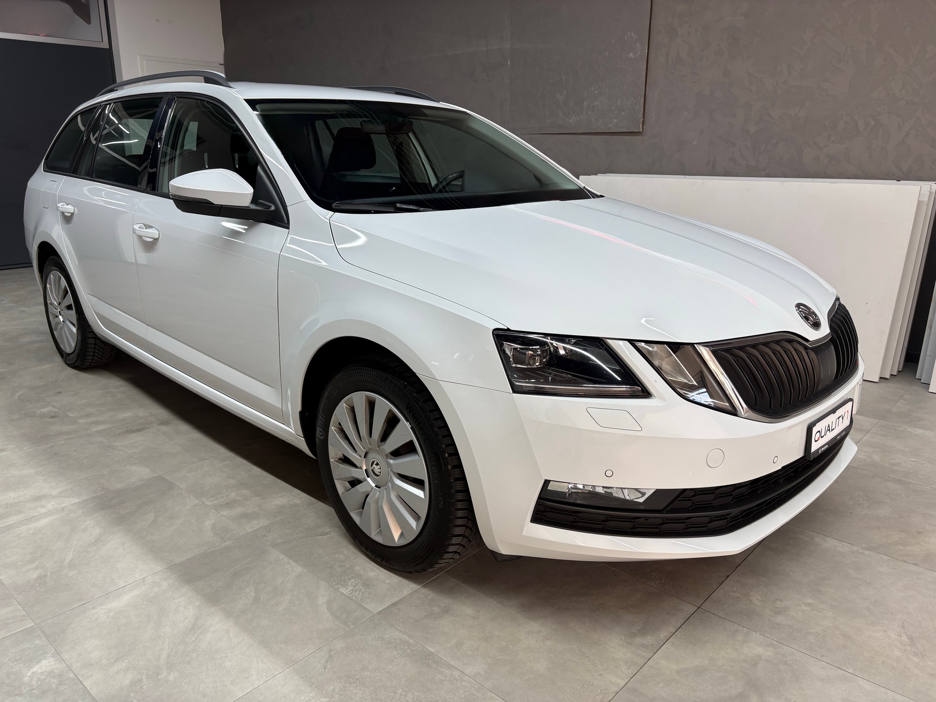 SKODA Octavia Combi 2.0 TDI Ambition DSG