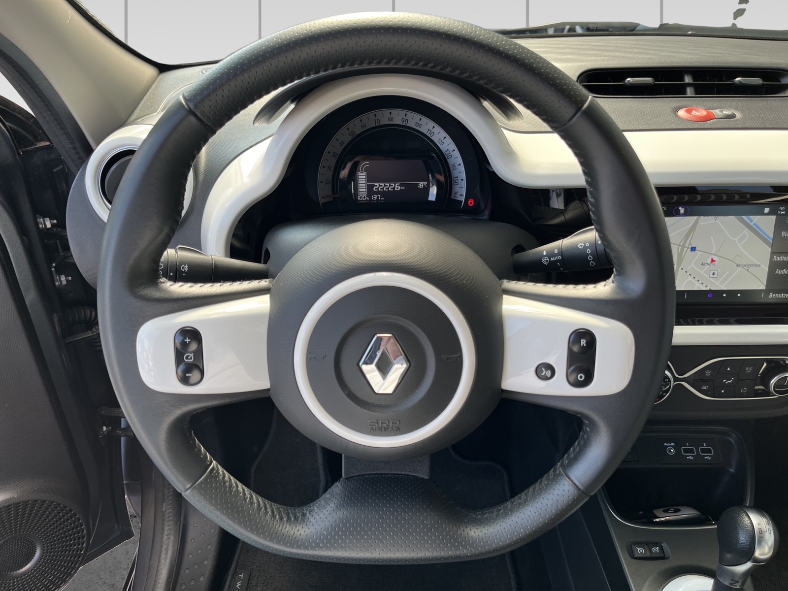 RENAULT Twingo Electric Intens-image-8