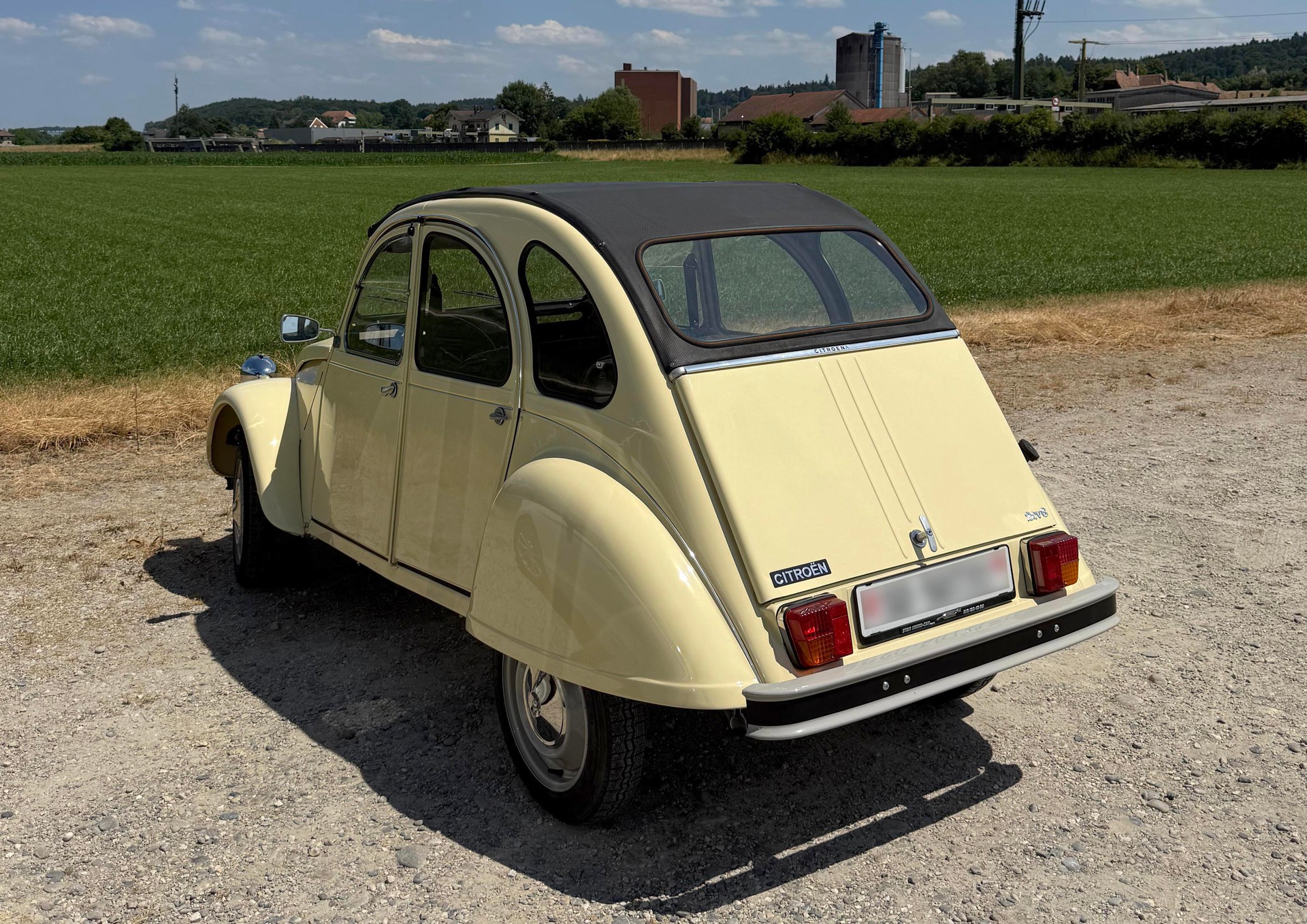 CITROEN 2CV6 Spécial (Club)-image-1