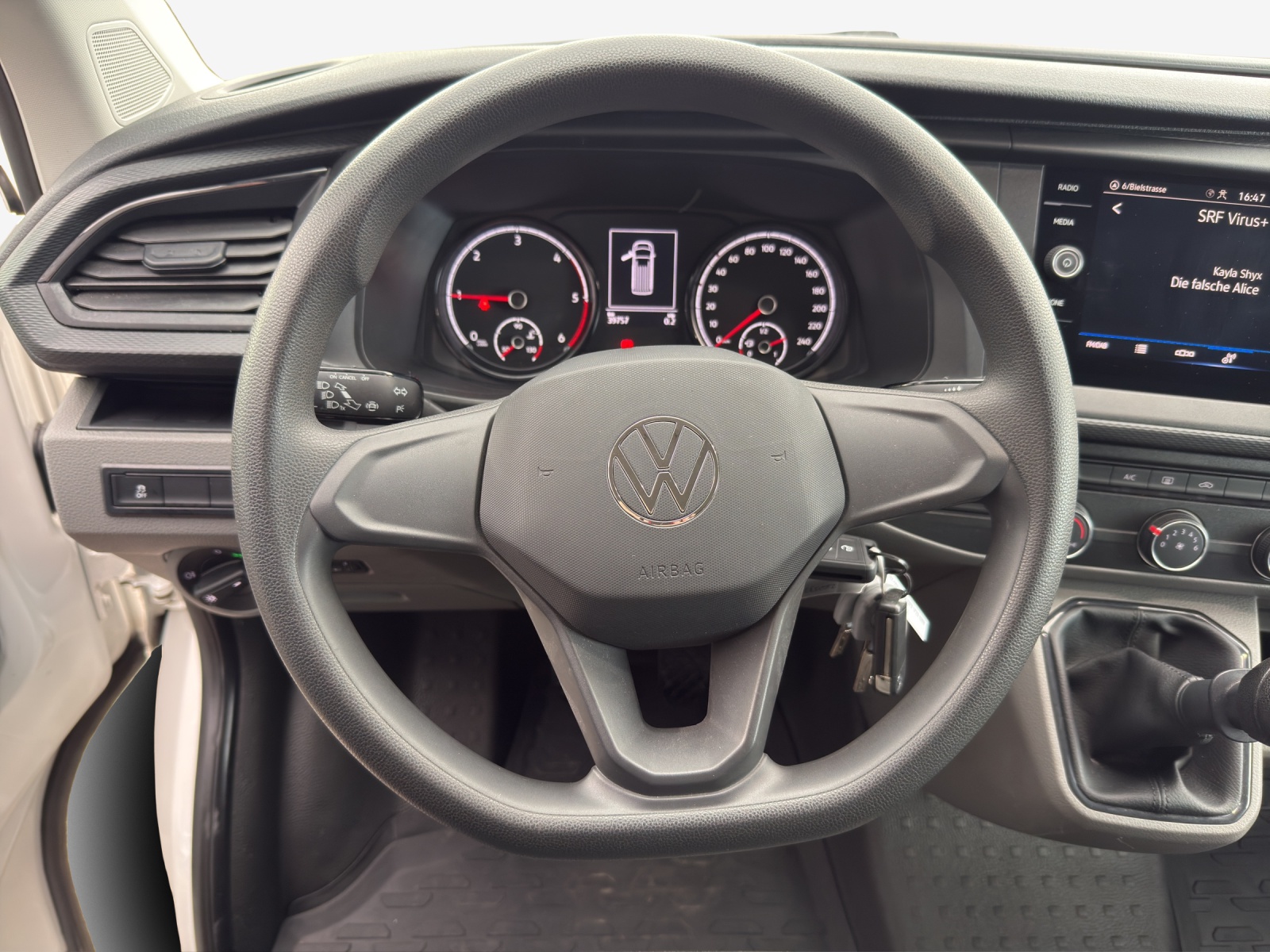 VW T6.1 2.0 TDI 4Motion-image-9