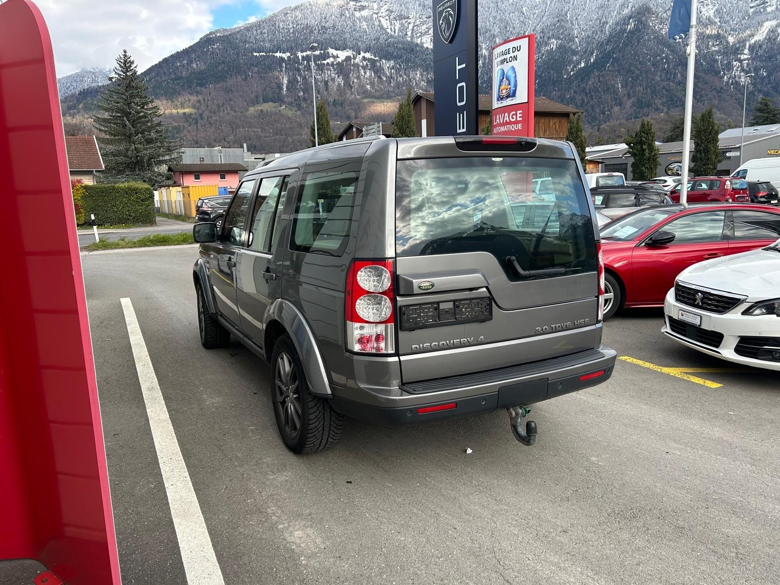 LAND ROVER Discovery 3.0 TDV6 HSE Automatic-image-2