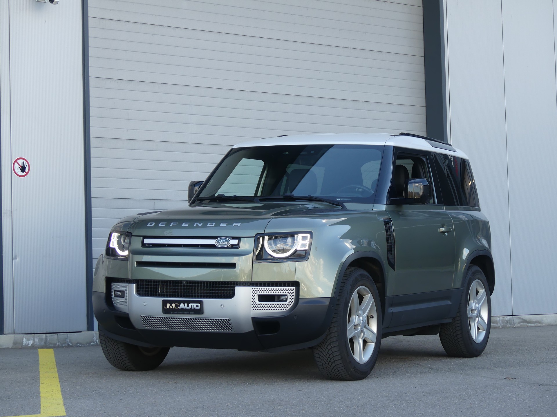 LAND ROVER Defender90 I6 250 X-D SE-image-5