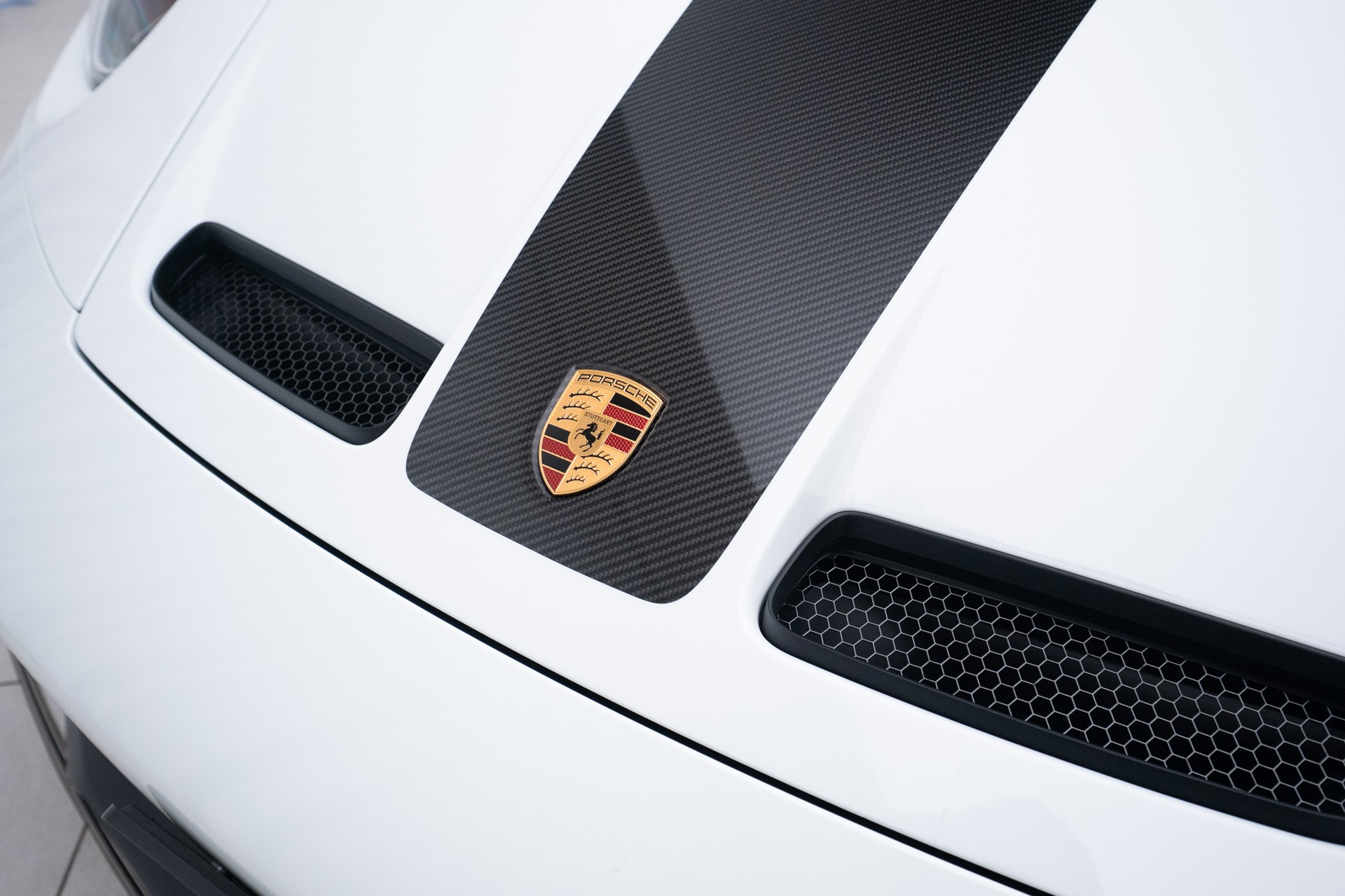 PORSCHE 911 Carrera GT3 Weissach Akrapovic-image-20
