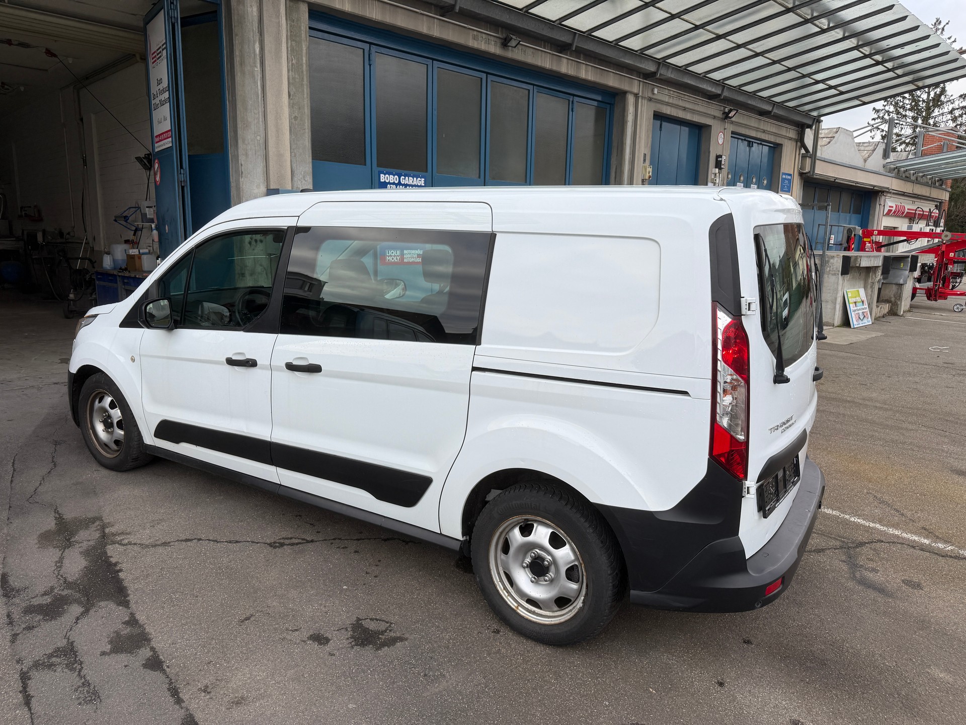 FORD Transit Connect Van T230 DCIV 1.5 EcoBlue Ambi. A-image-3