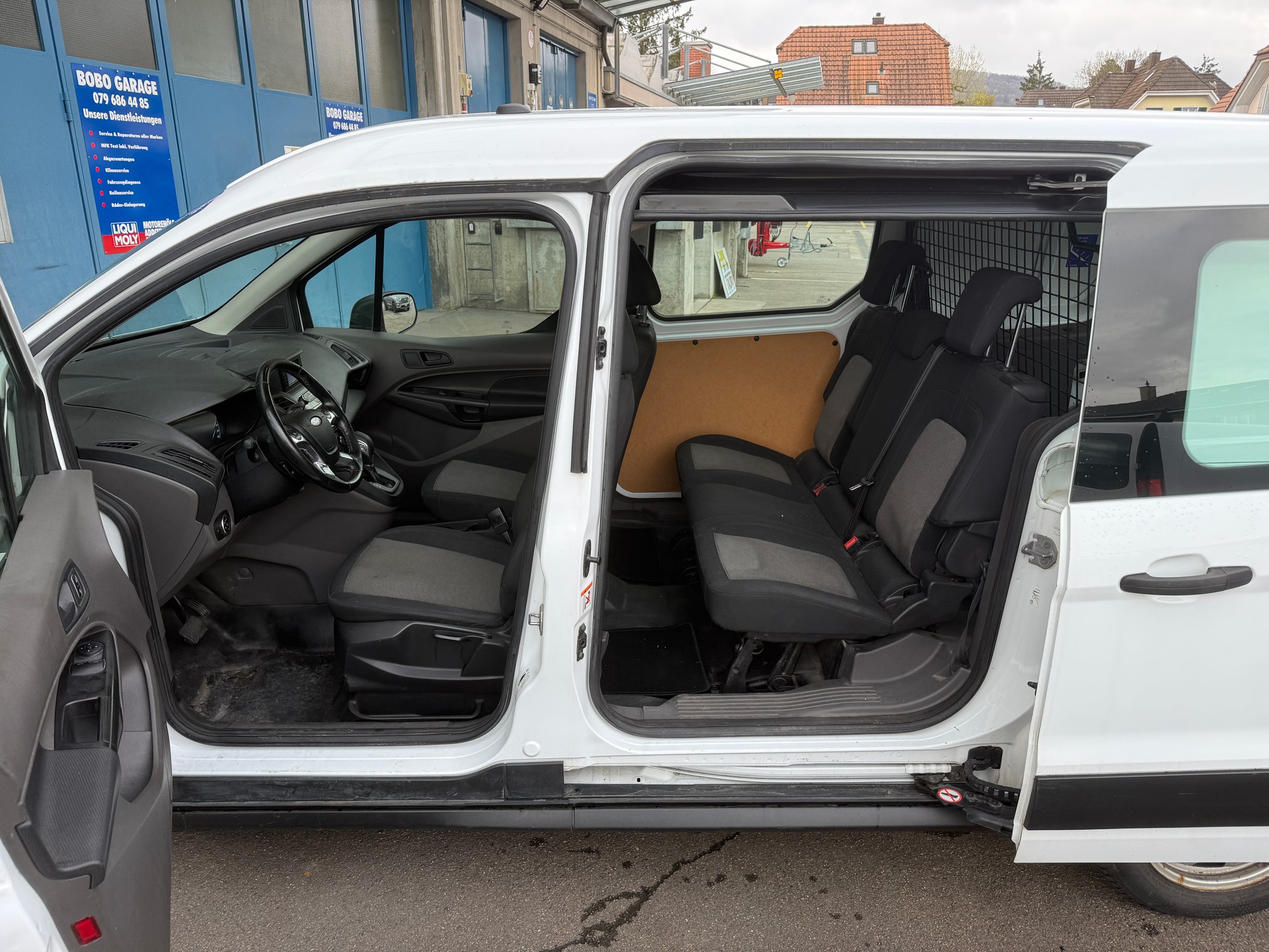 FORD Transit Connect Van T230 DCIV 1.5 EcoBlue Ambi. A-image-6
