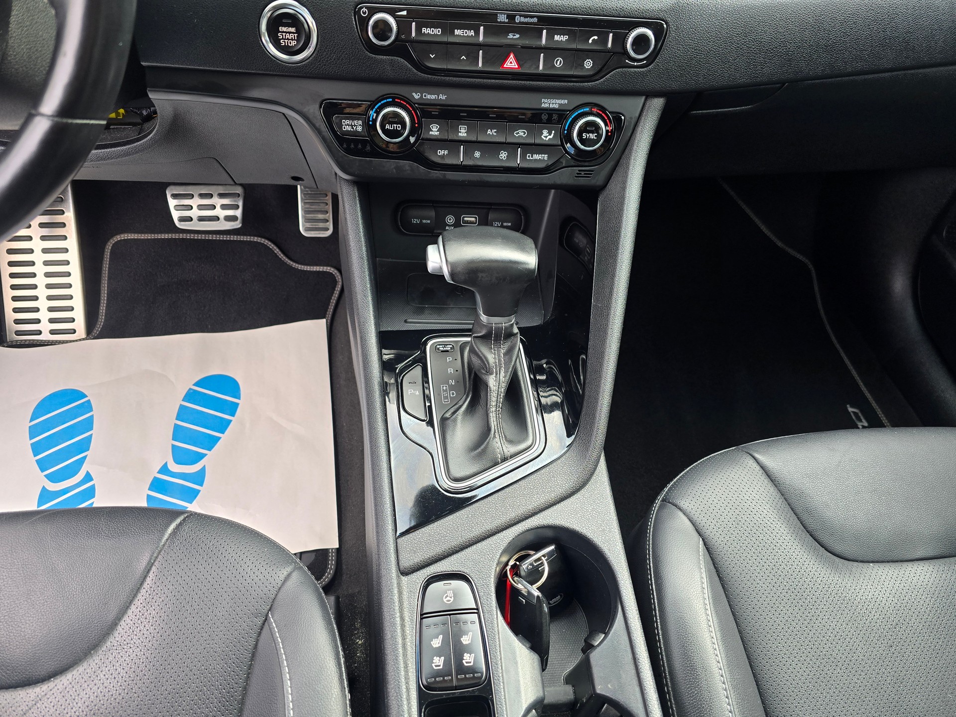 KIA Niro 1.6GDi Hybrid Style DCT-image-19