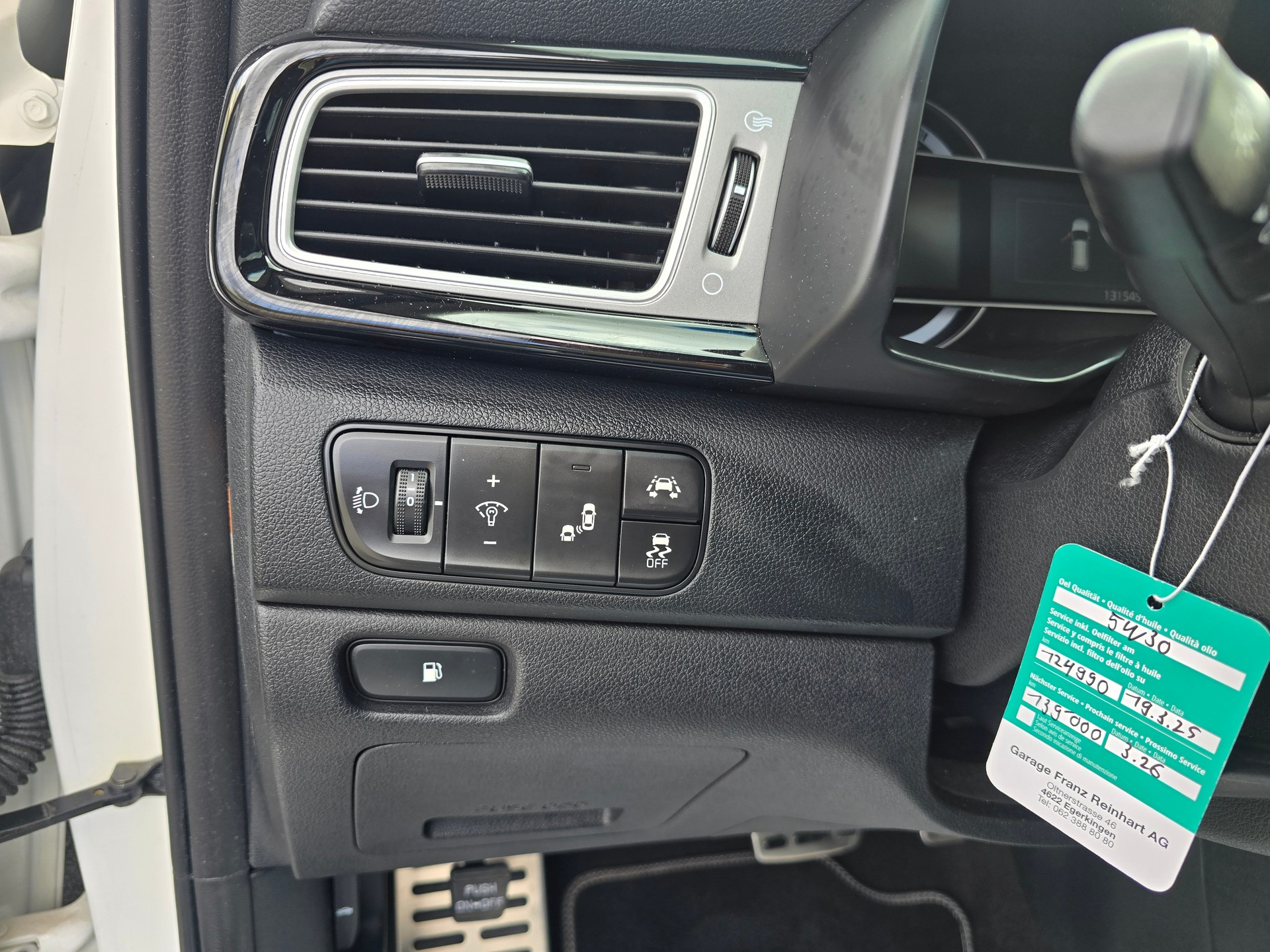 KIA Niro 1.6GDi Hybrid Style DCT-image-17