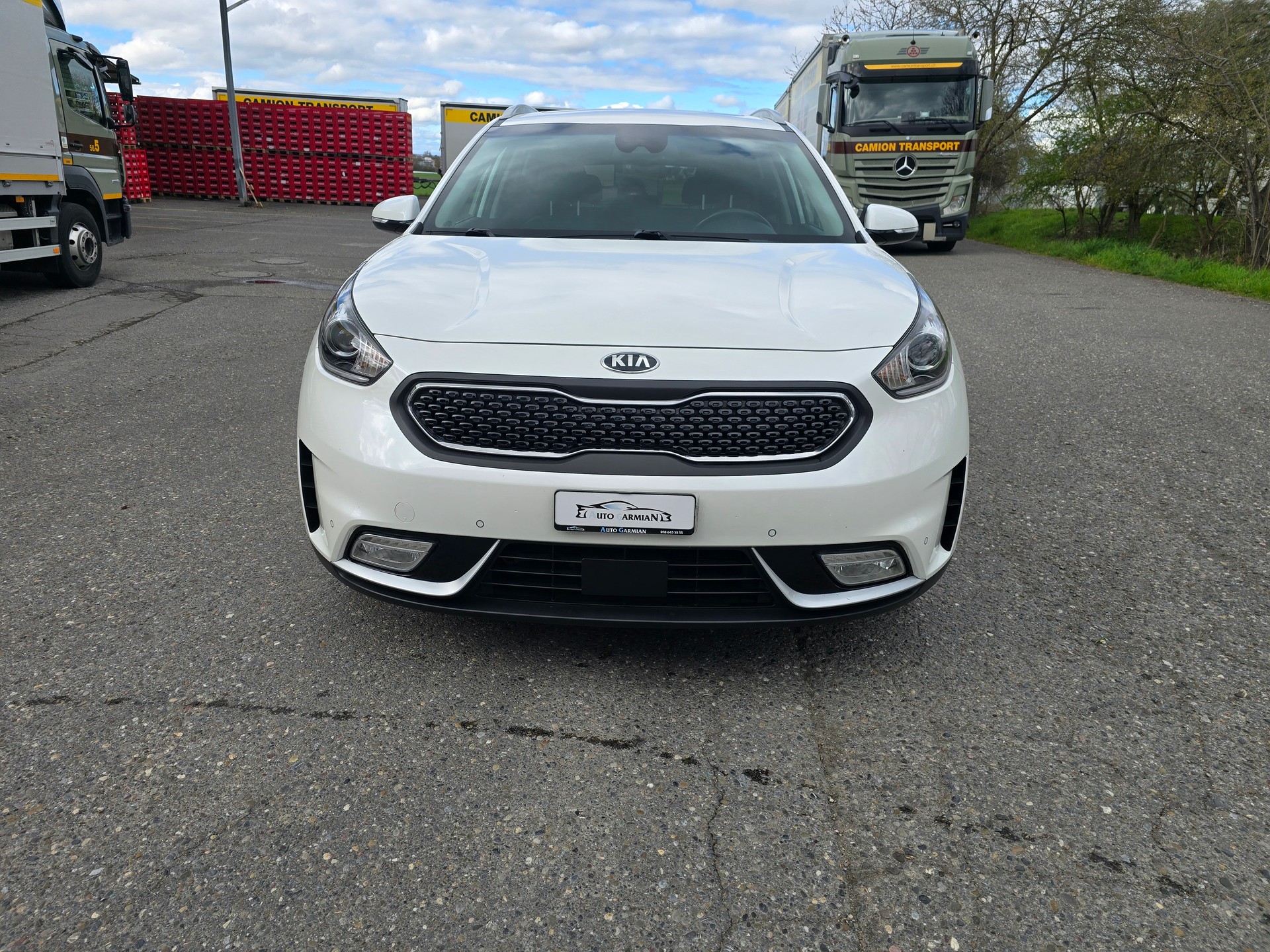 KIA Niro 1.6GDi Hybrid Style DCT-image-0