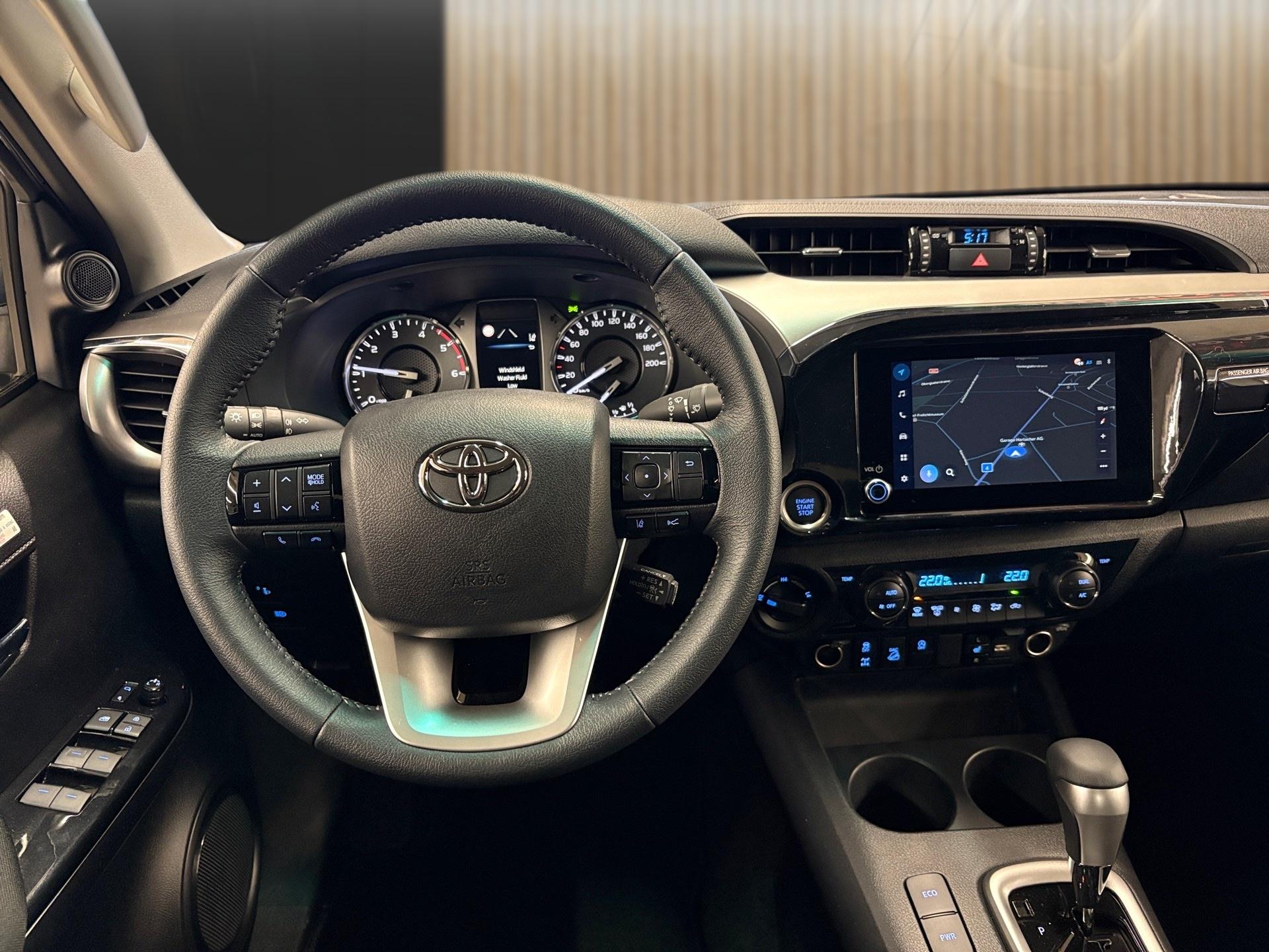 TOYOTA Hilux Double Cab.-Pick-up 2.4 D-4D 150 Style-image-11