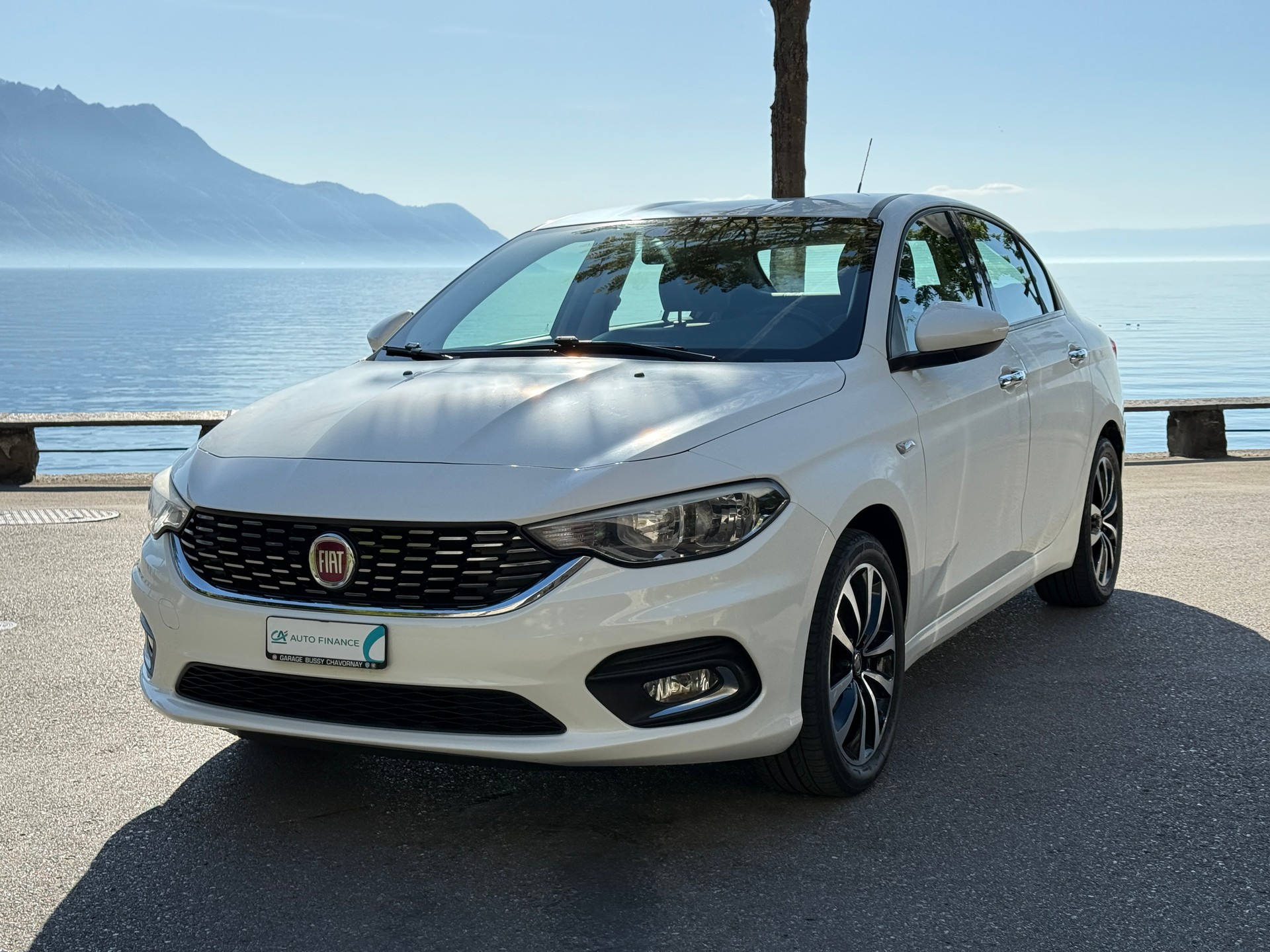 FIAT Tipo 1.4T Opening Edition-showroom-element-2