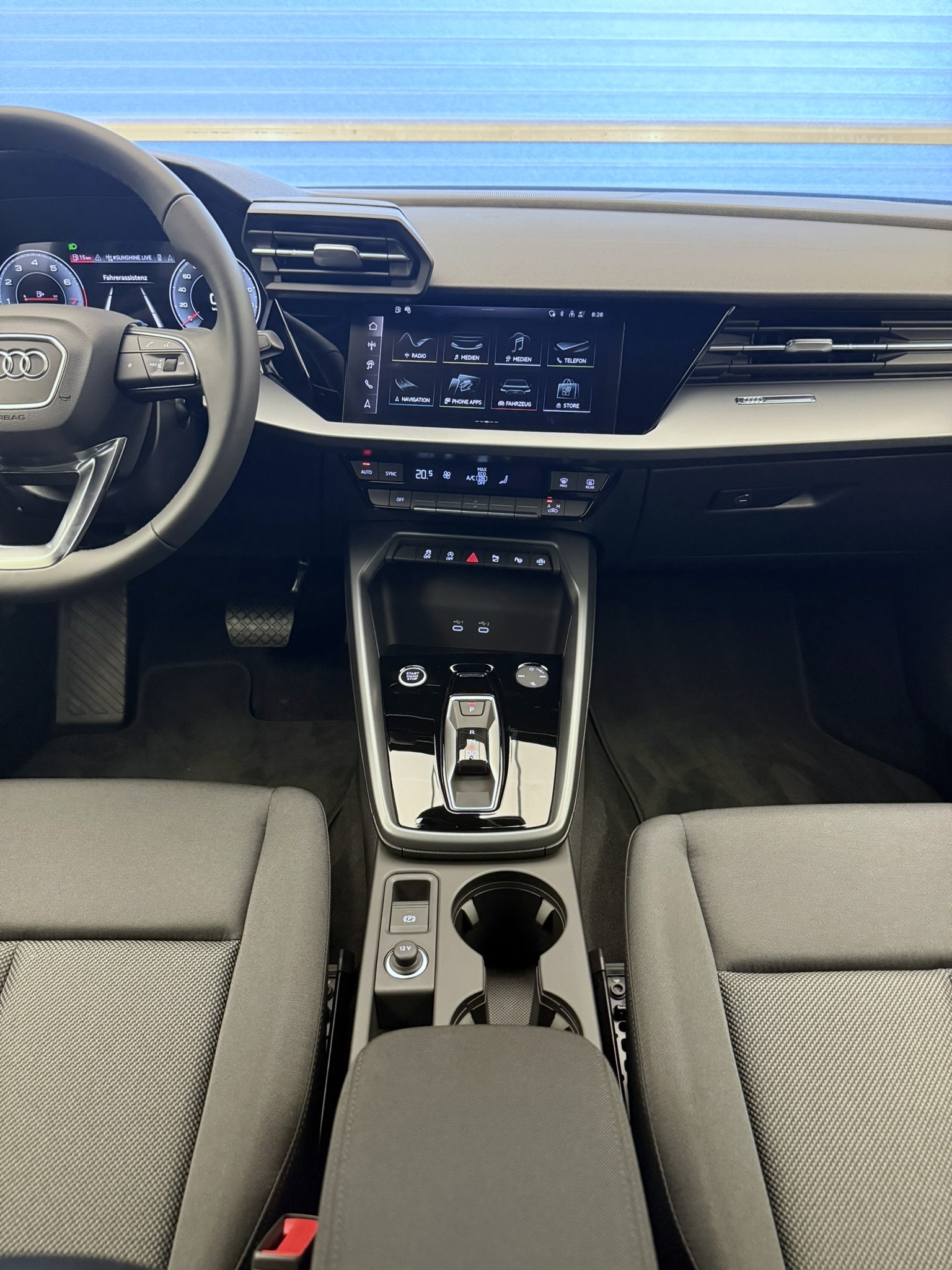 AUDI A3 Sportback TFSI 110 kW Attraction S tronic-image-9